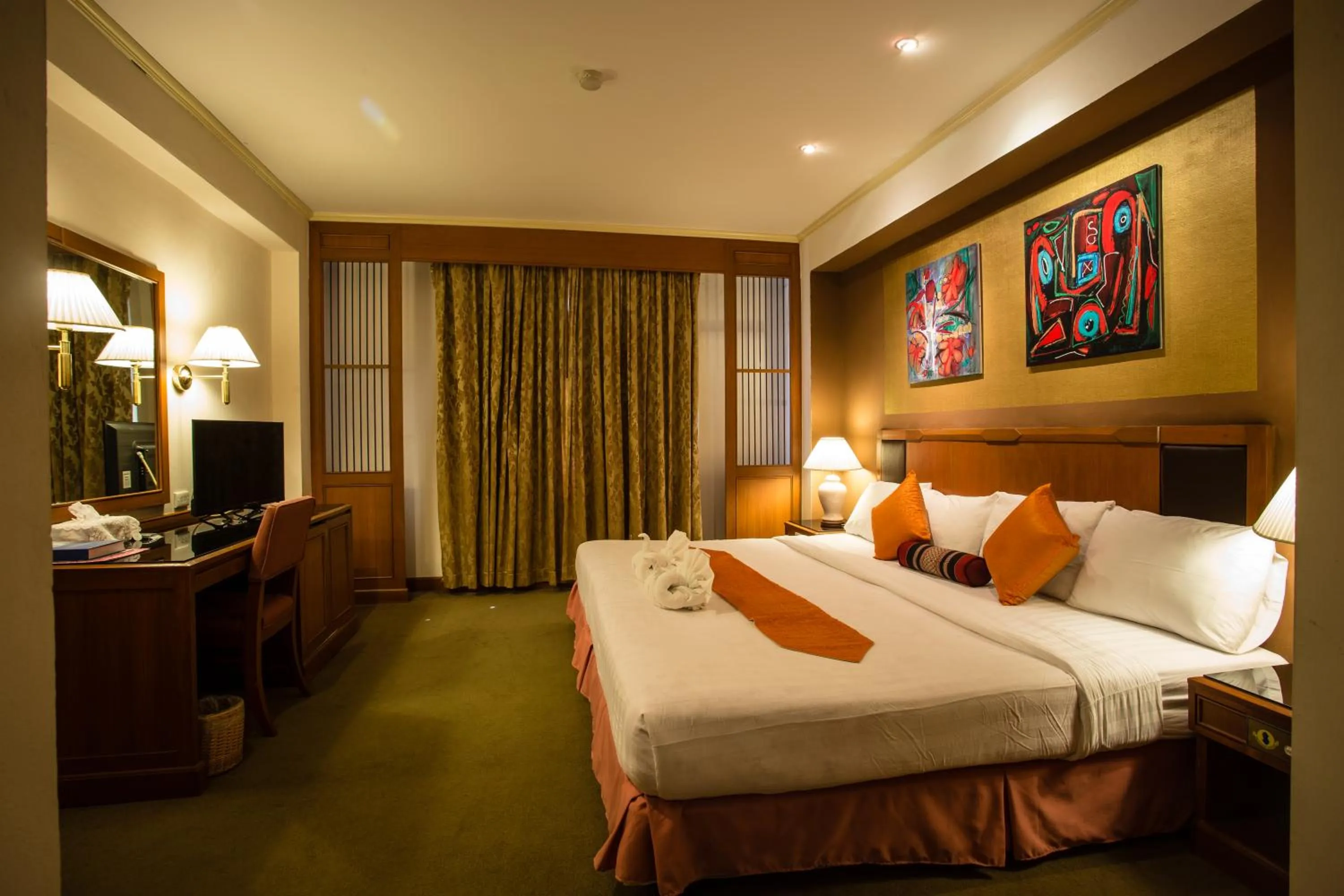 Photo of the whole room, Bed in Songphanburi Hotel