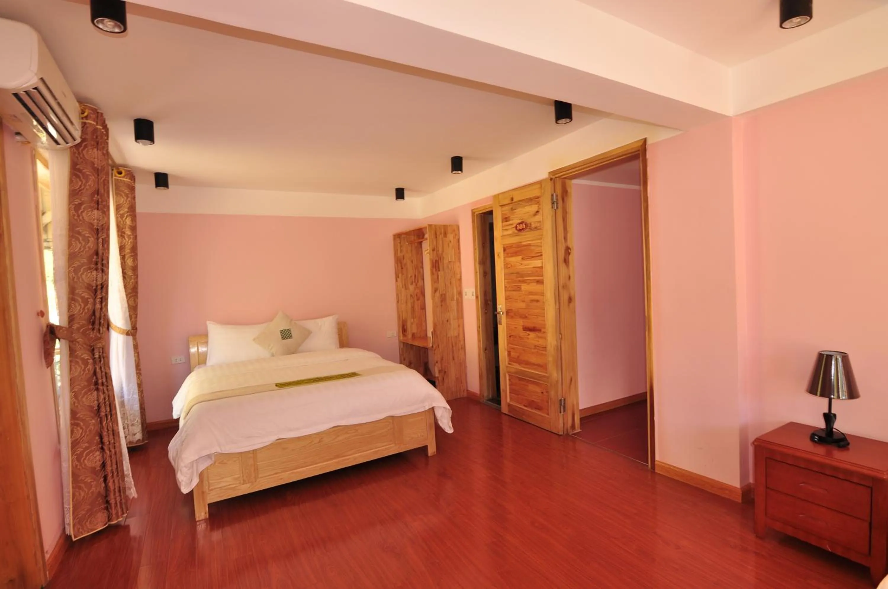 bunk bed, Bed in Sapa Scenery Hotel