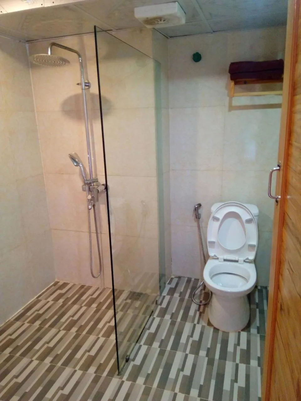 Shower in Sapa Scenery Hotel