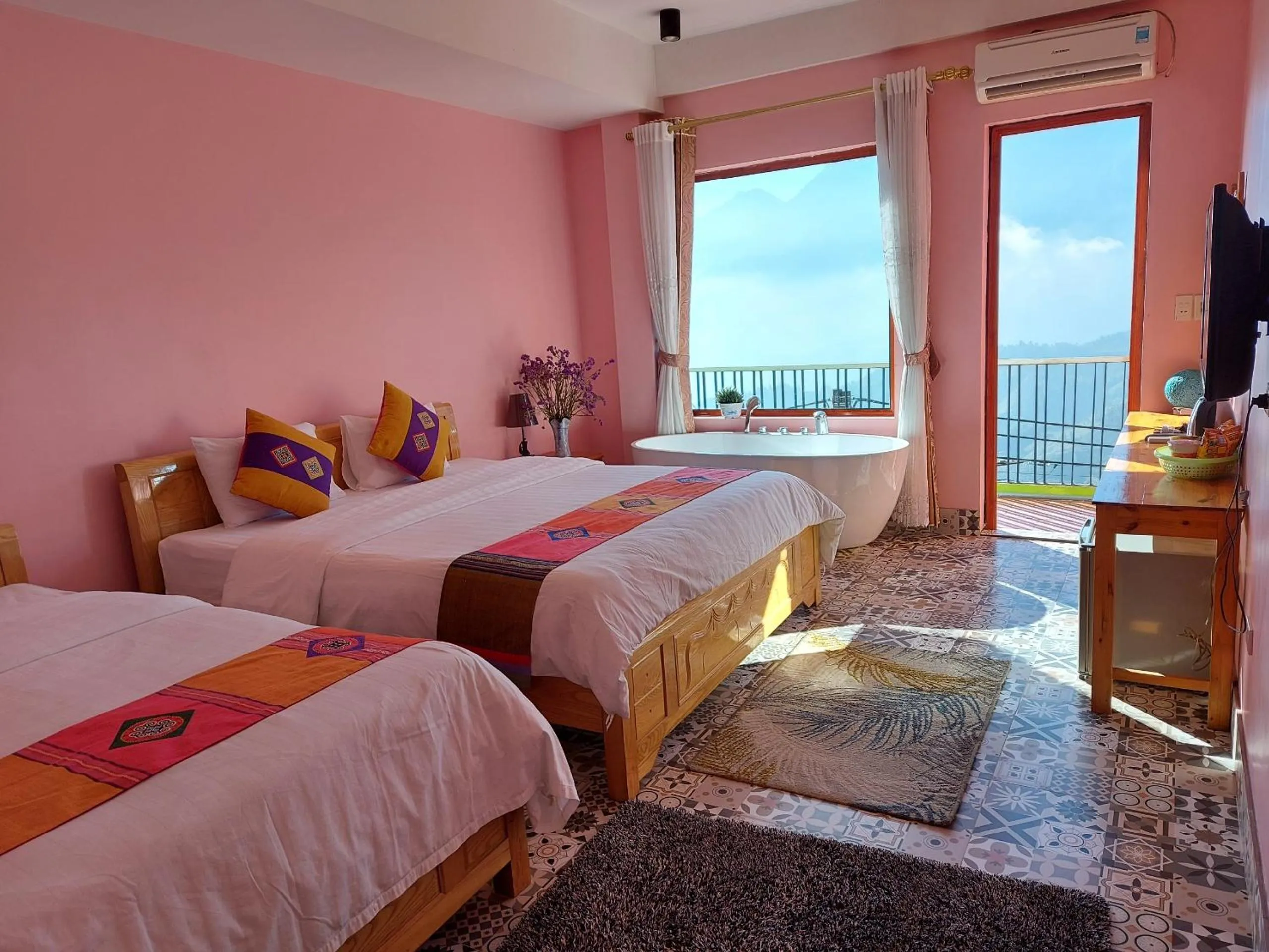 Bedroom, Bed in Sapa Scenery Hotel