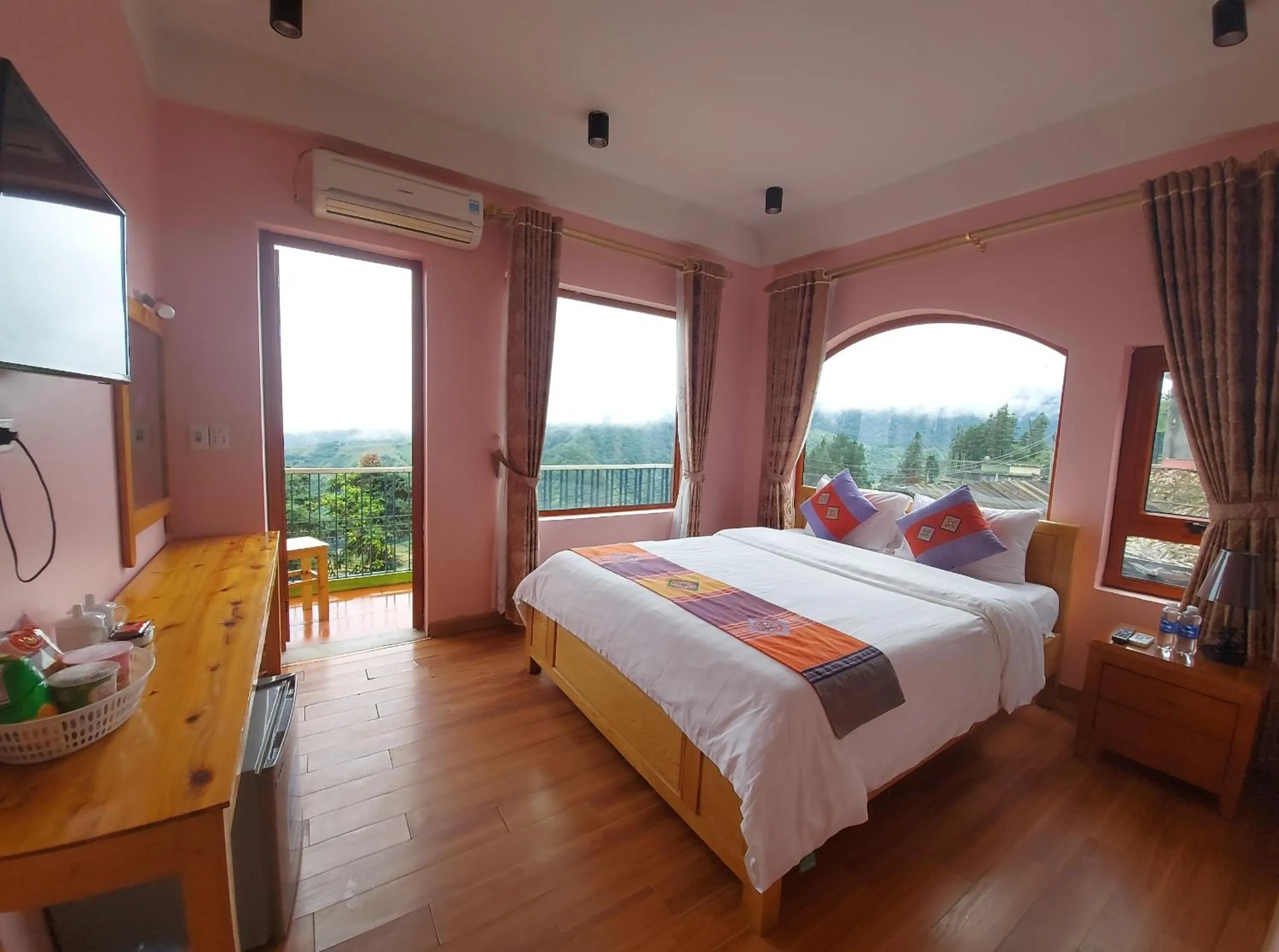 Bedroom, Bed in Sapa Scenery Hotel