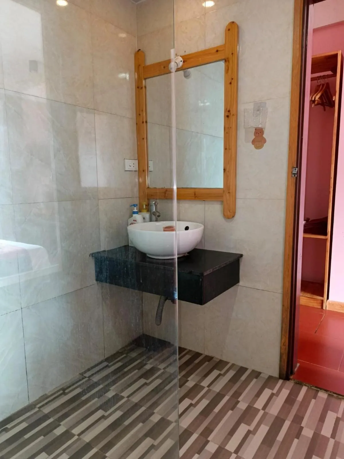 Shower in Sapa Scenery Hotel
