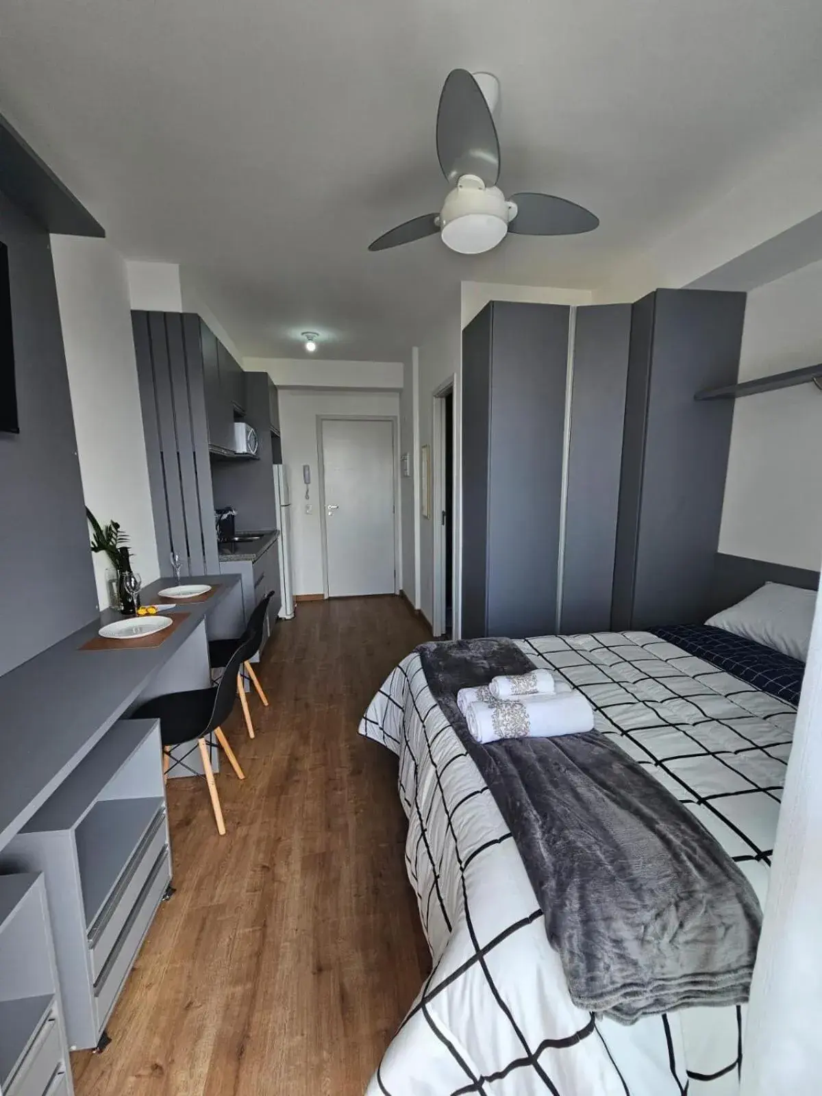One-Bedroom Loft Apartment with Balcony in ZYZ Centro - Frente metrô Luz com vaga rotativa One-Bedroom Loft Apartment with Balcony in ZYZ Centro - Frente metrô Luz com vaga rotativa