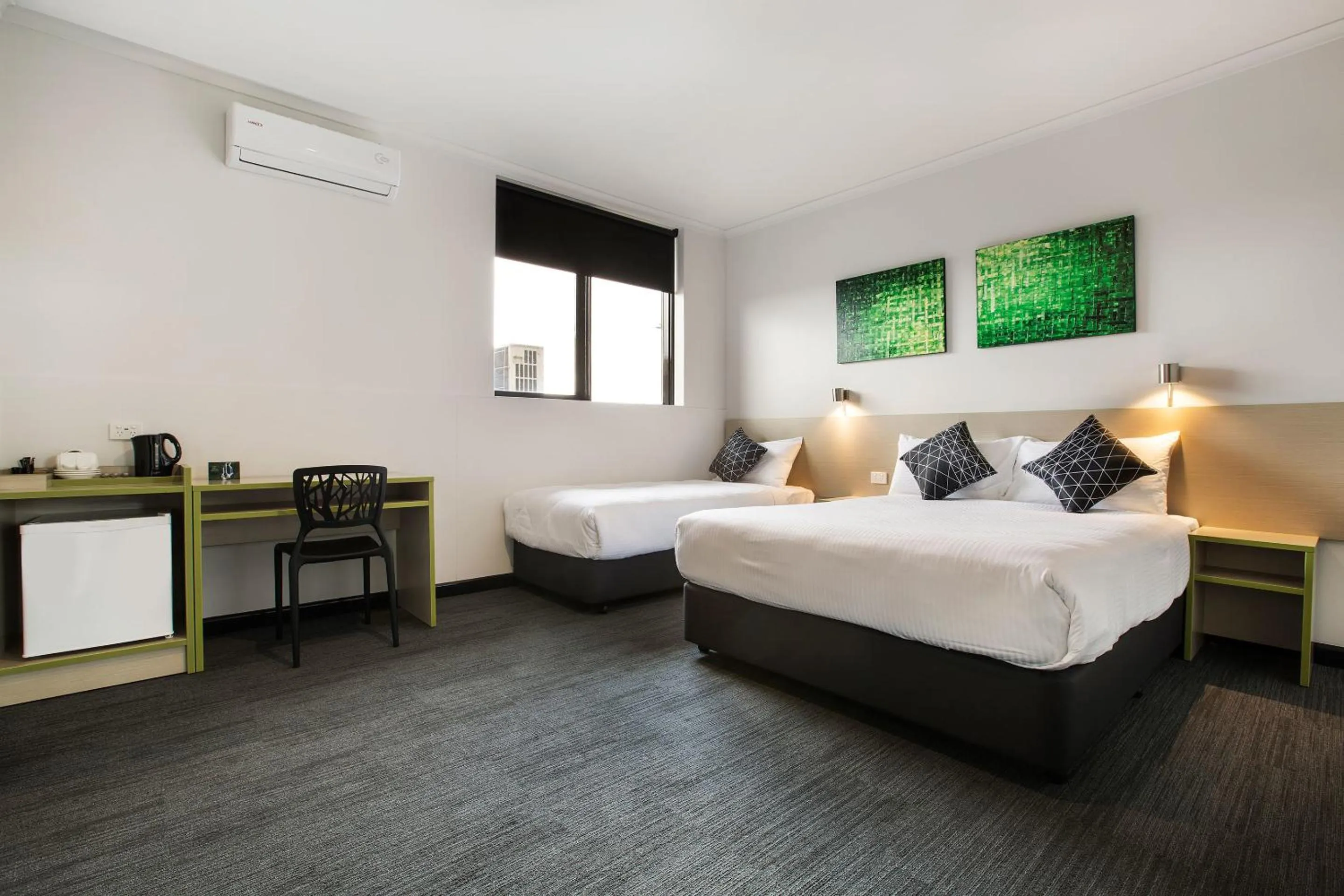 Bed in Nightcap at St Albans Hotel