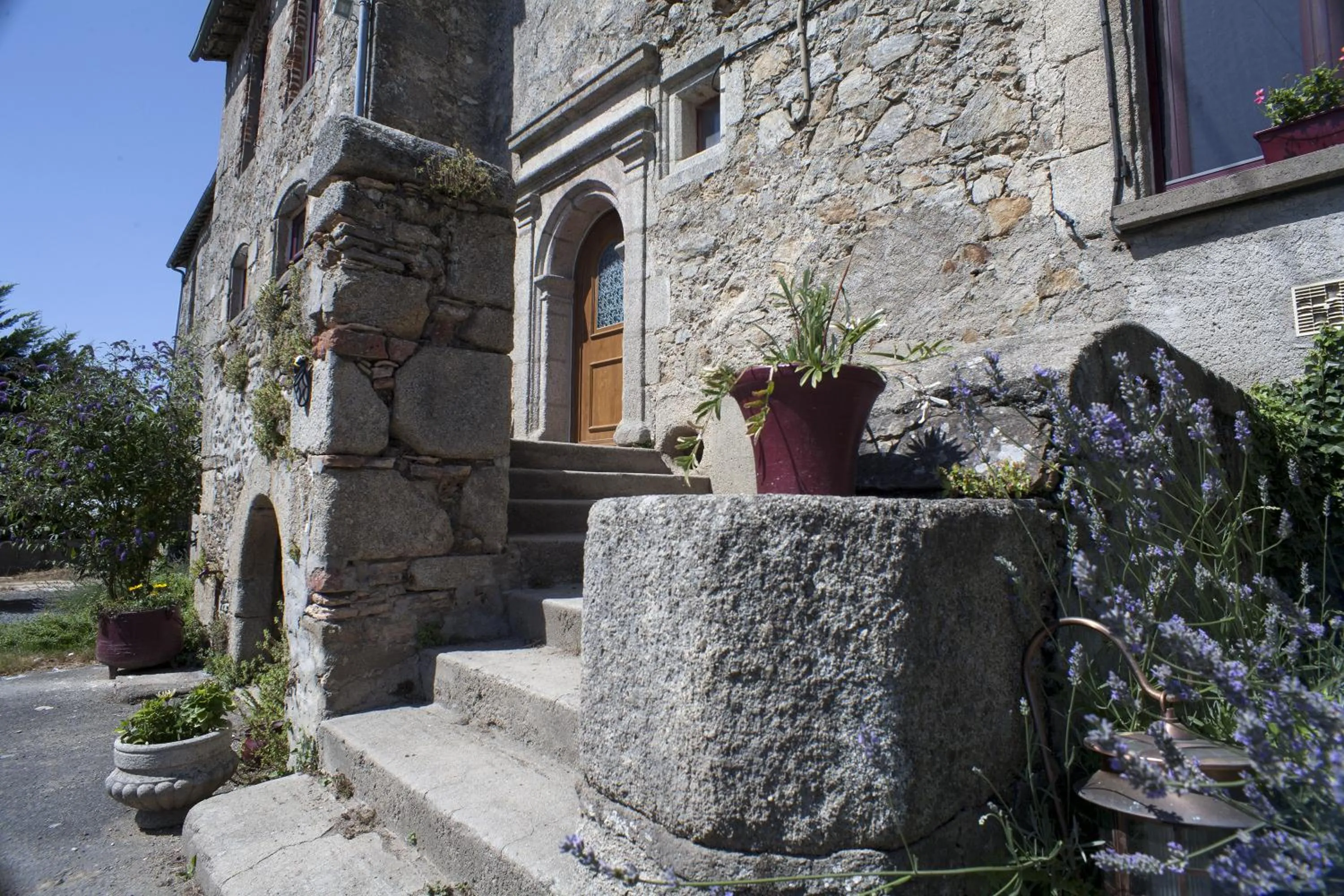 Property building in Logis de Riparfonds