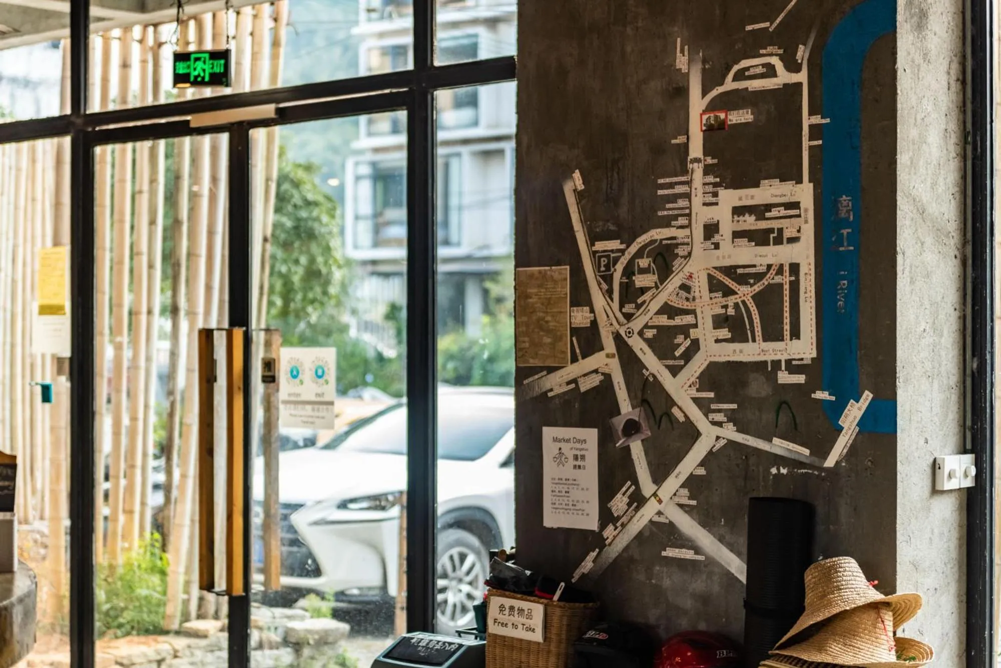 Lobby or reception in Yangshuo Sudder Street Guesthouse