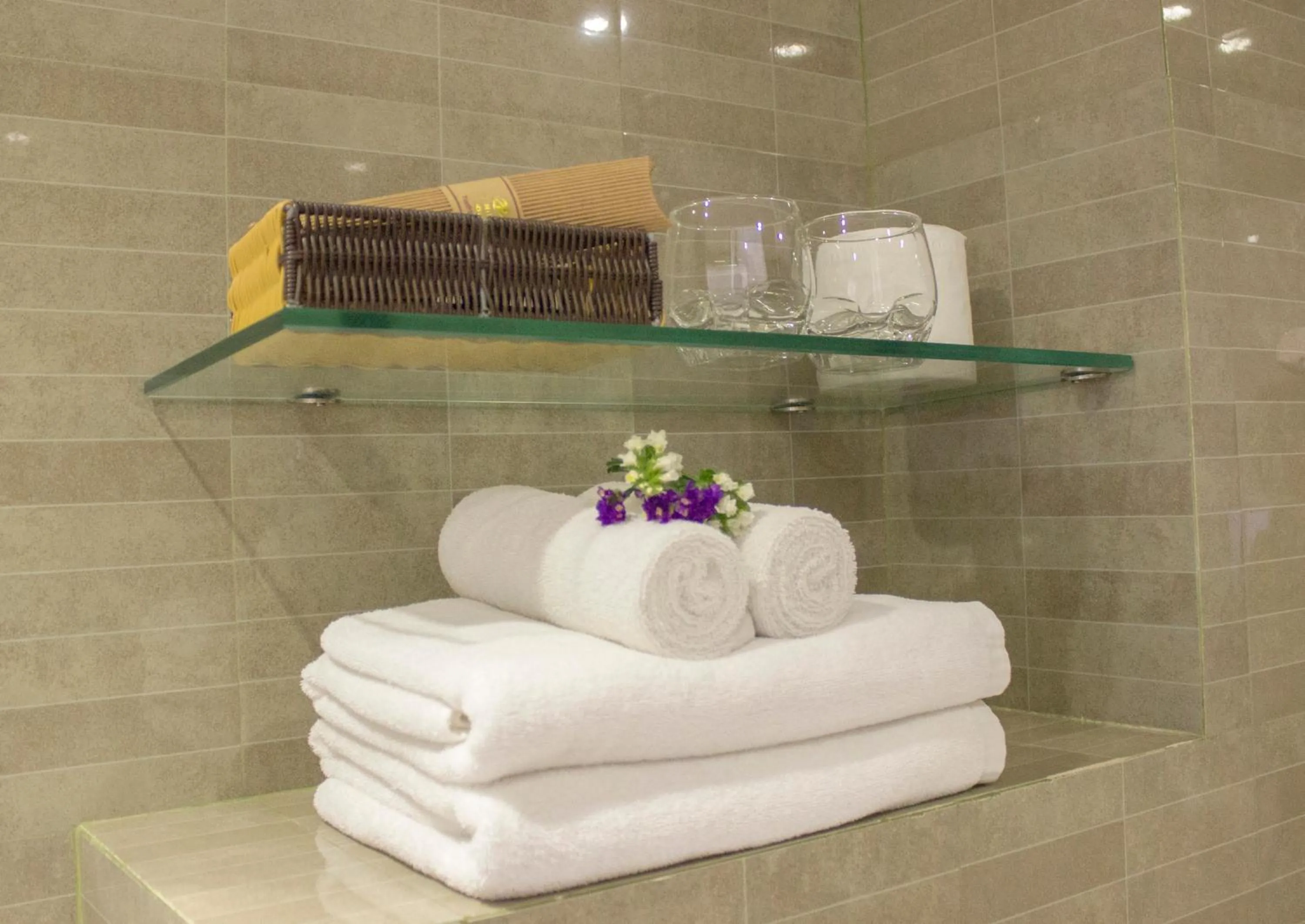 Shower in Sunny Serviced Apartment