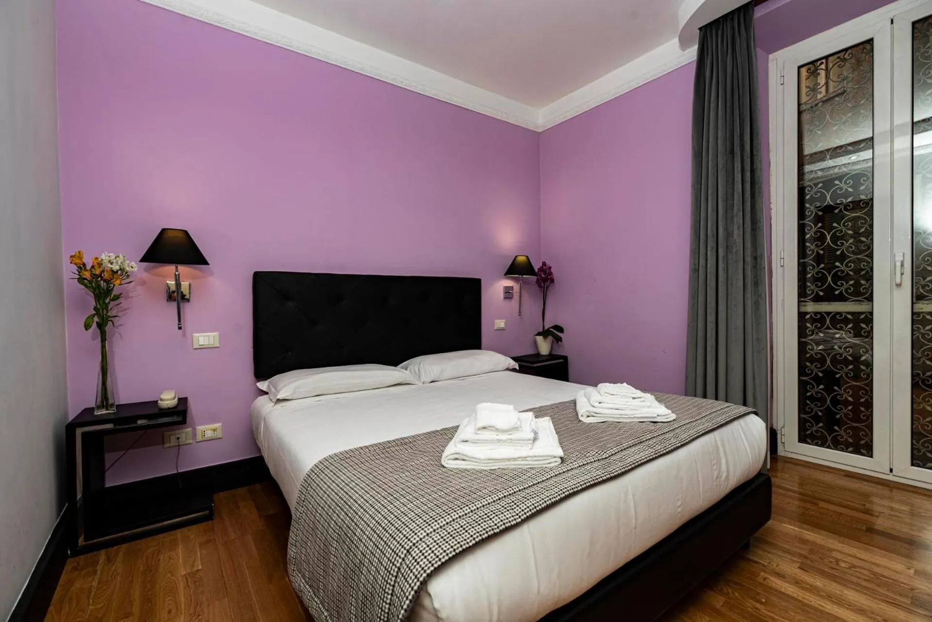 Bed in Imperium Suite Navona