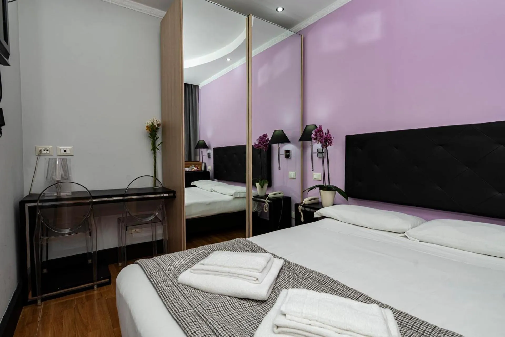 Bed in Imperium Suite Navona