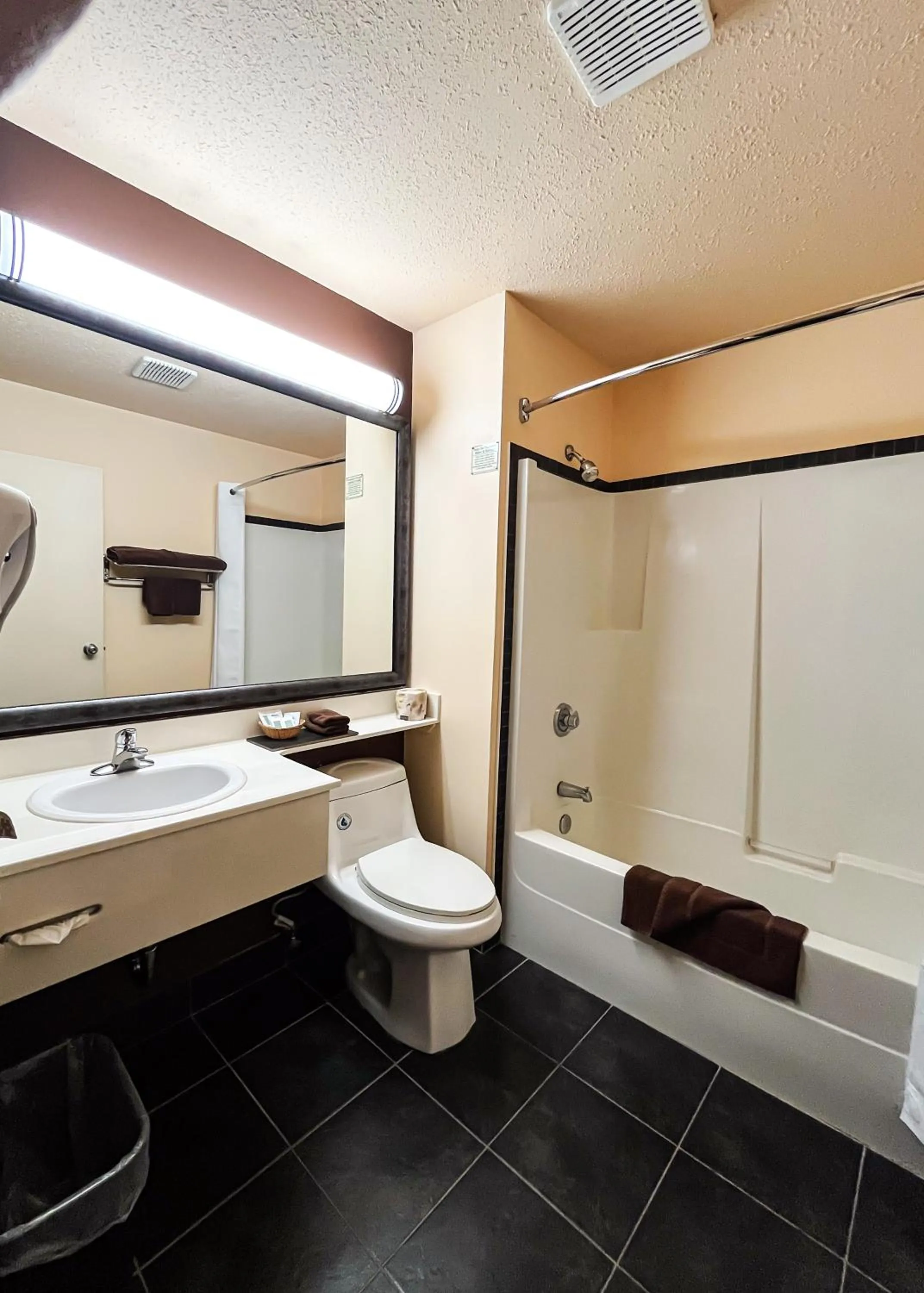 Travelodge by Wyndham Valleyview AB