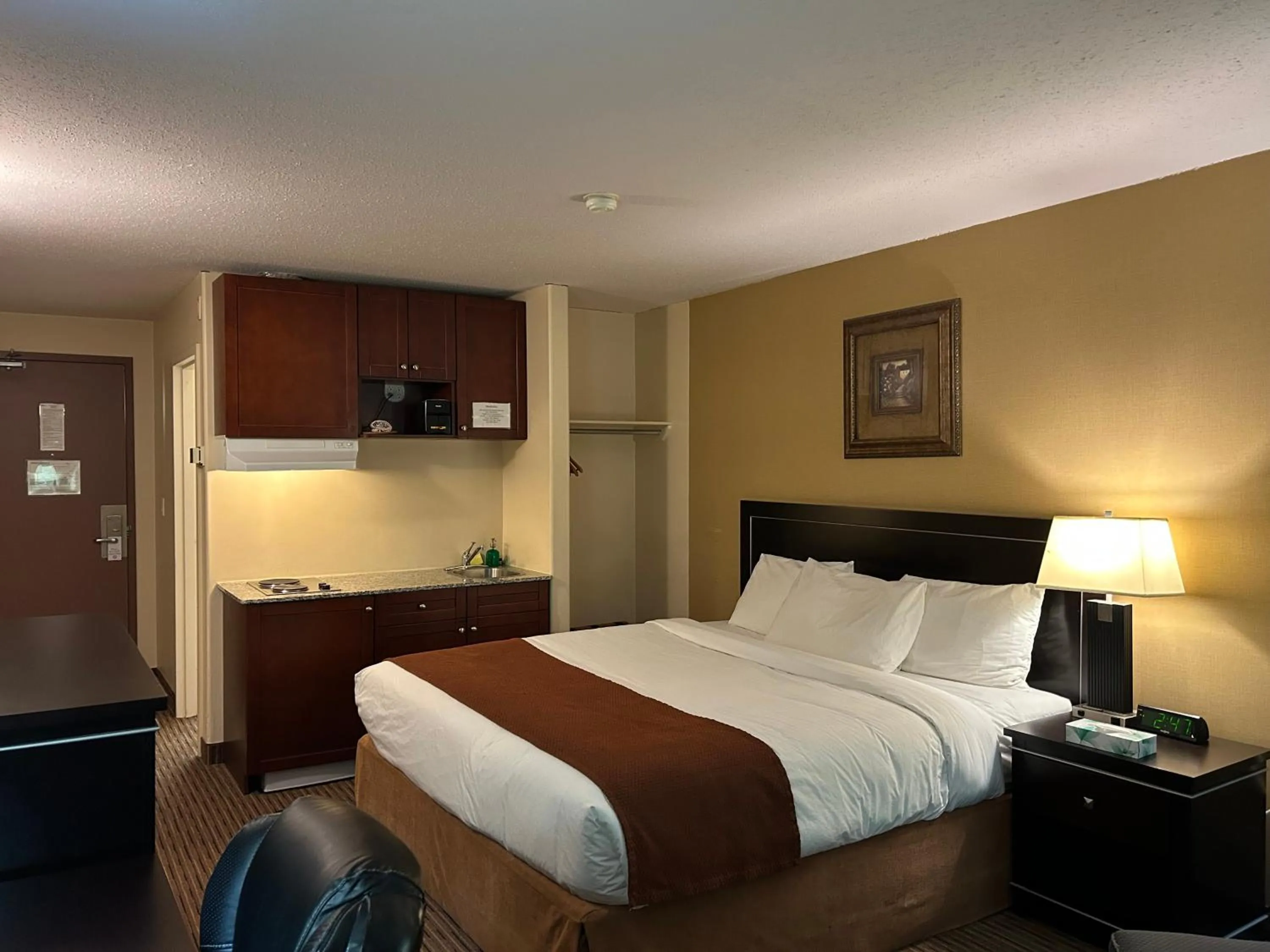 Bed in Travelodge by Wyndham Valleyview AB