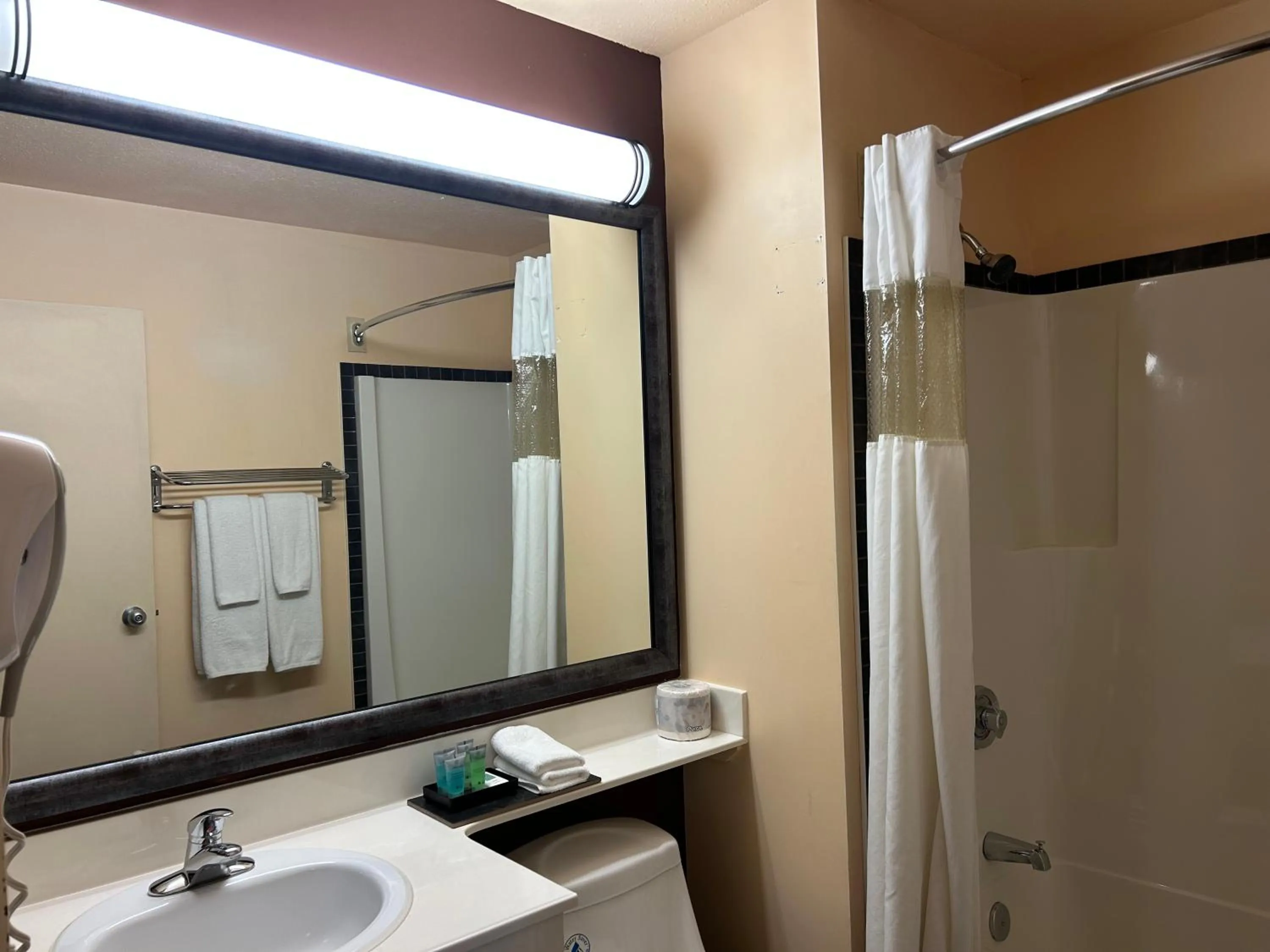 Travelodge by Wyndham Valleyview AB