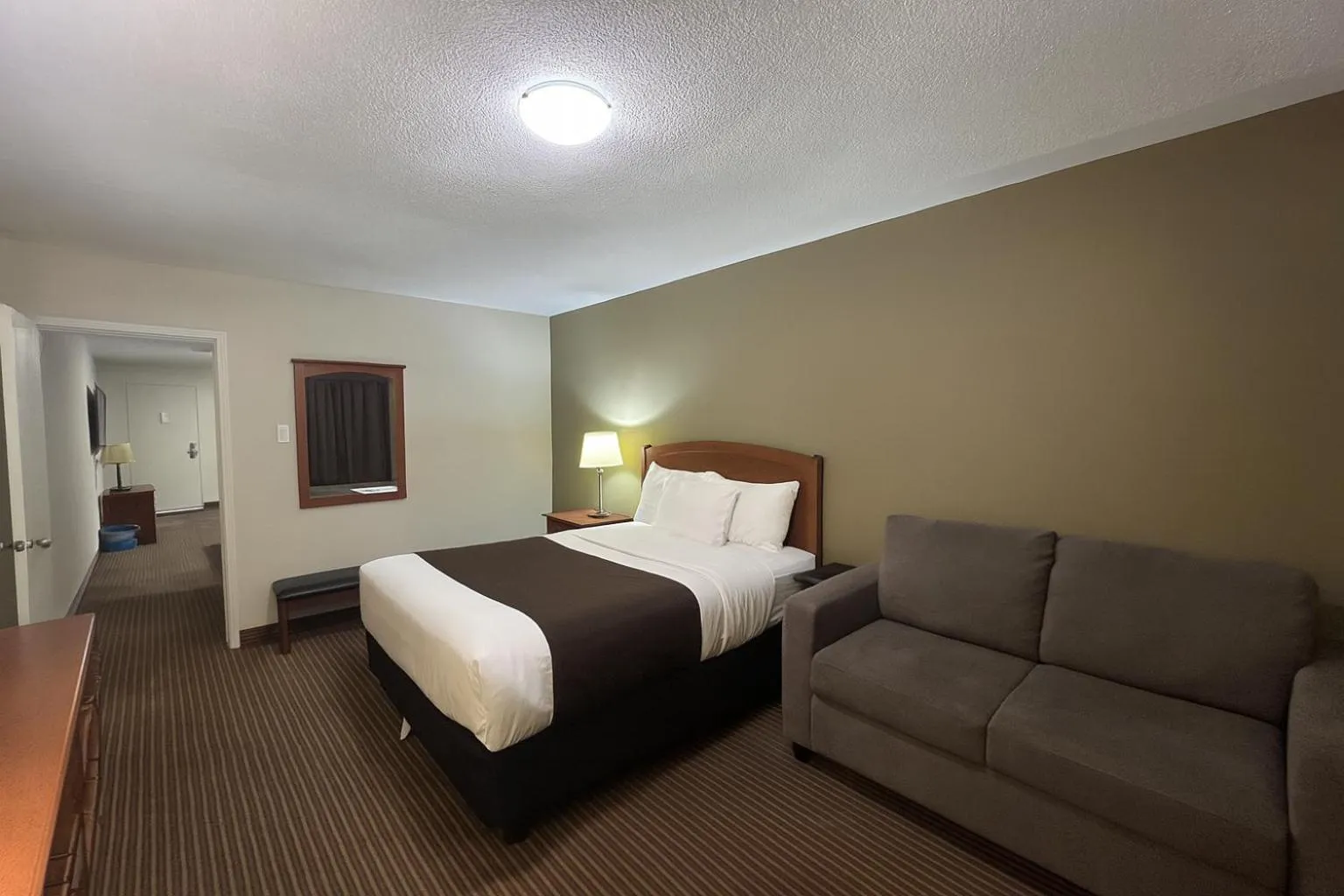Bed in Travelodge by Wyndham Valleyview AB