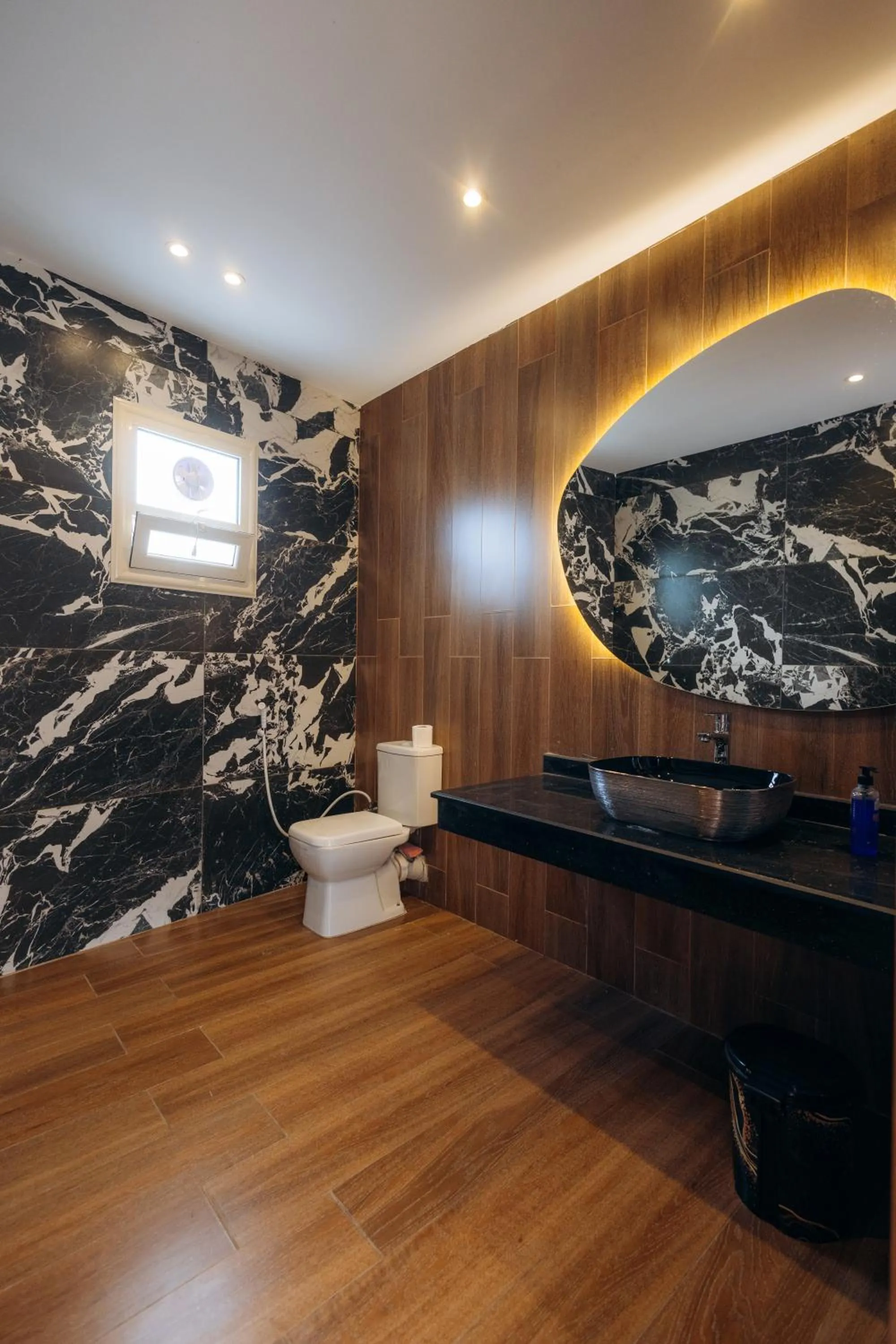 Bathroom in The Palace Pyramids View Hotel