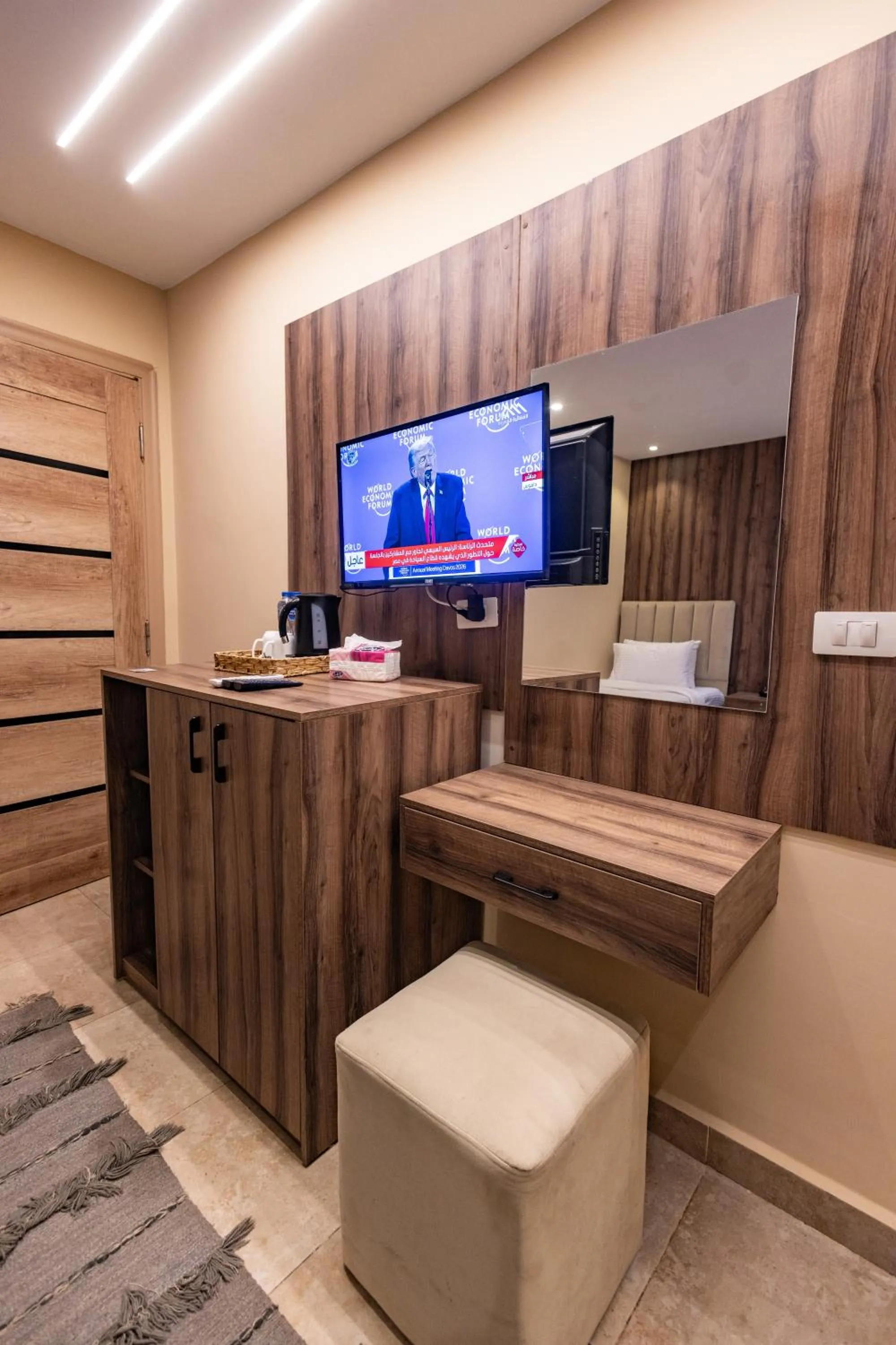 TV and multimedia in The Palace Pyramids View Hotel