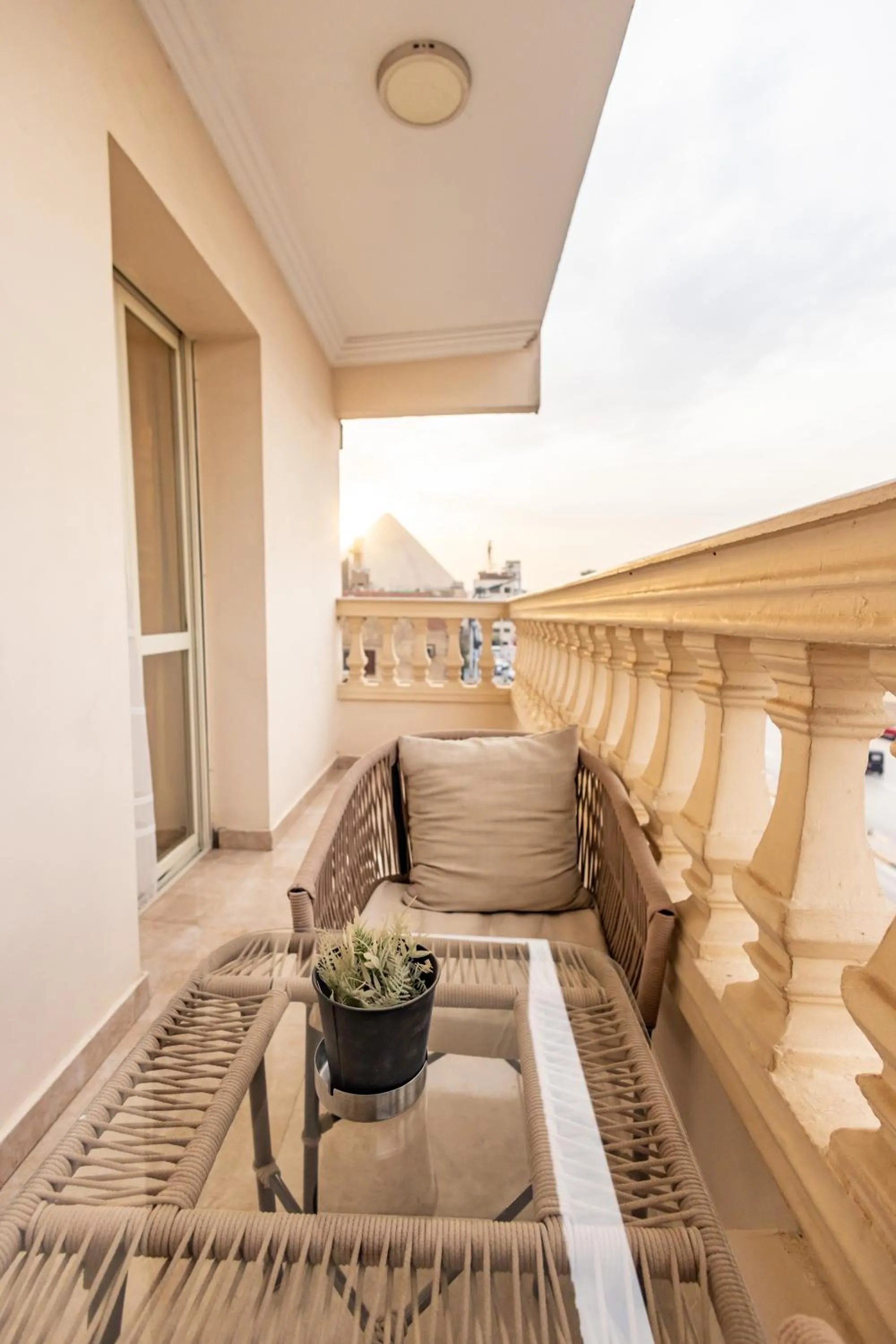 Day in The Palace Pyramids View Hotel