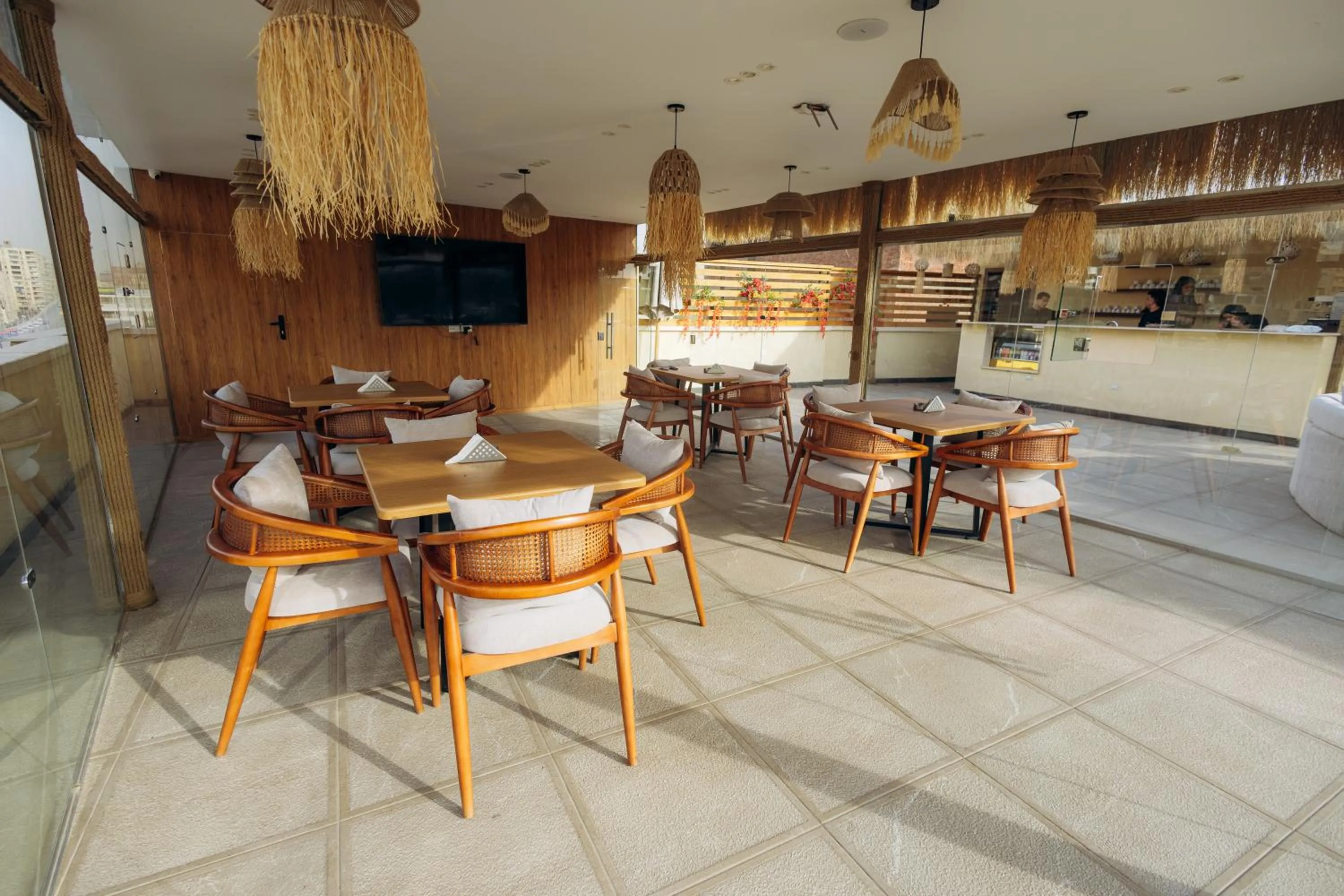 TV and multimedia in The Palace Pyramids View Hotel