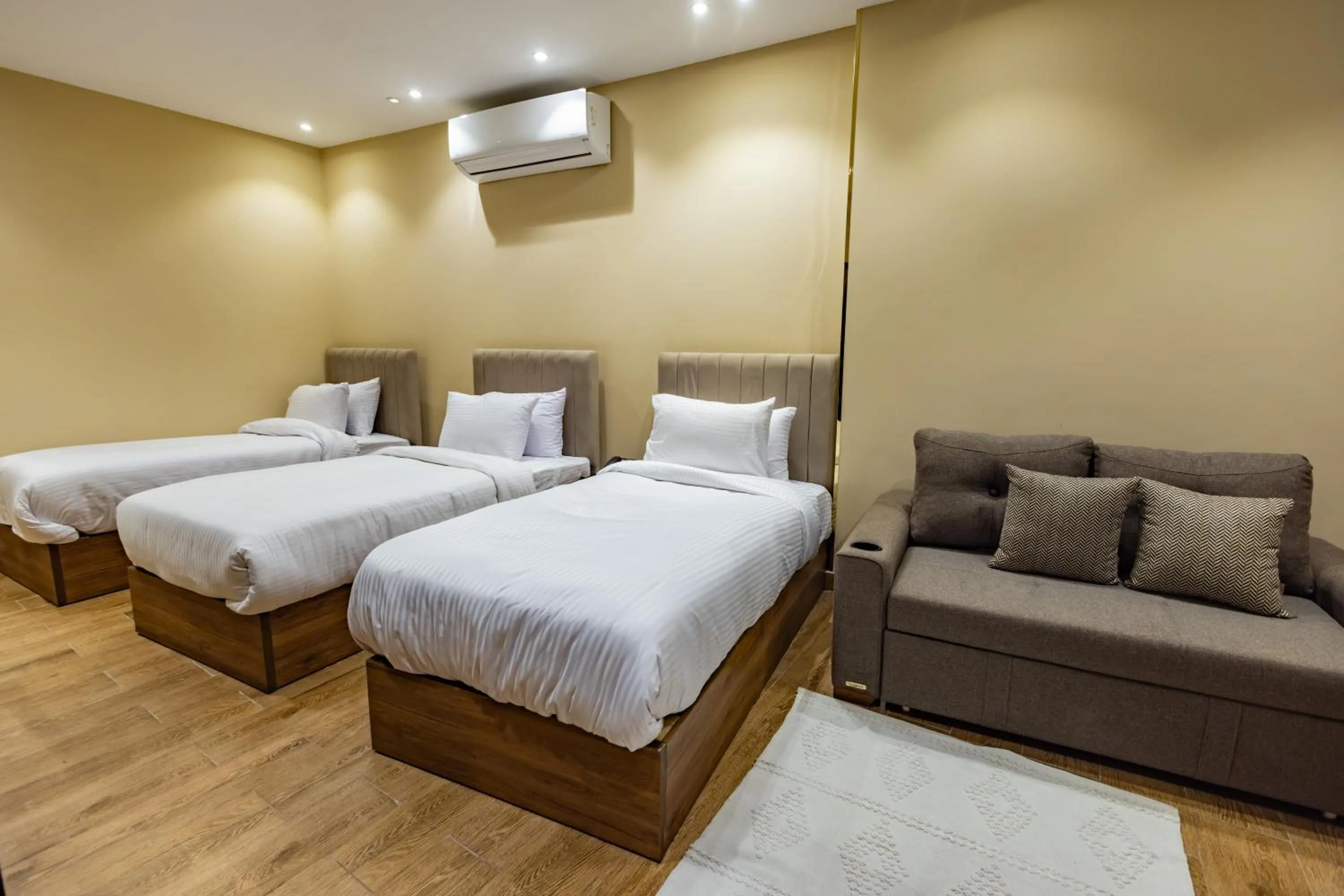 Bed in The Palace Pyramids View Hotel