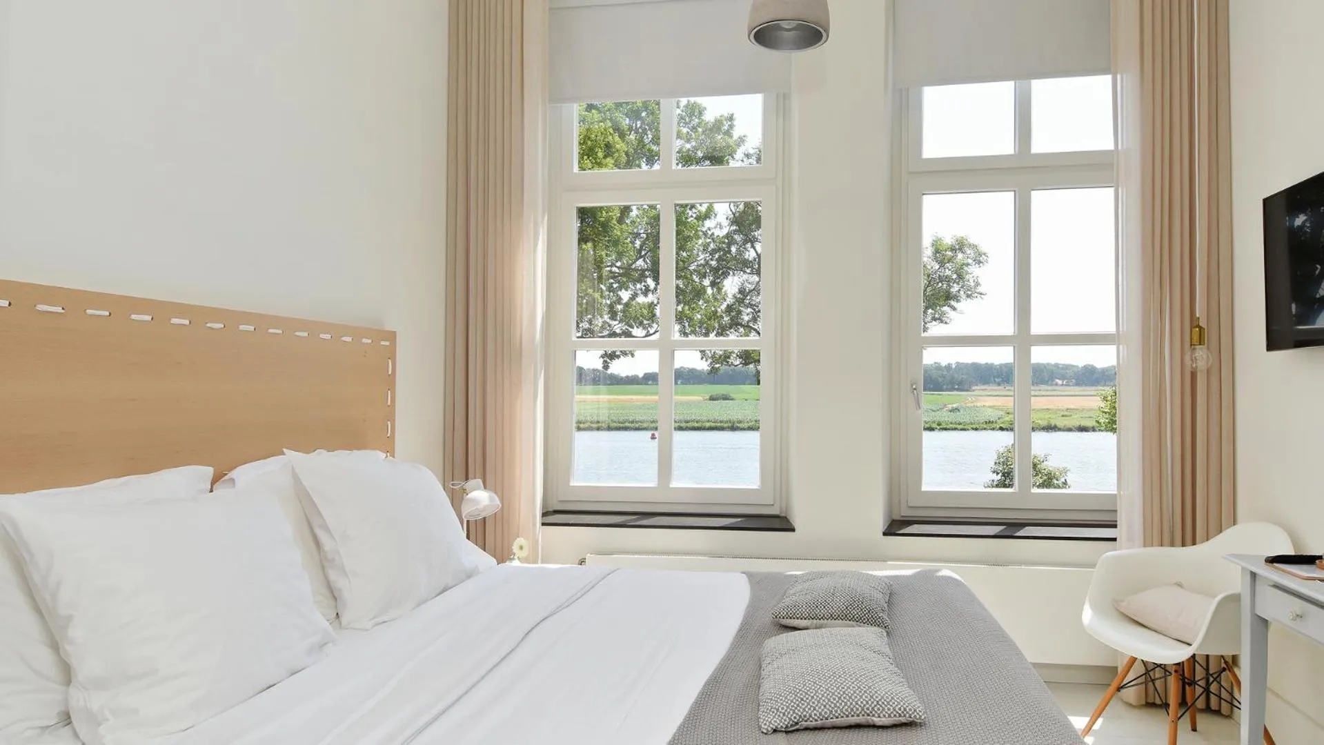 Bed in Het Raadhuys - design B&B