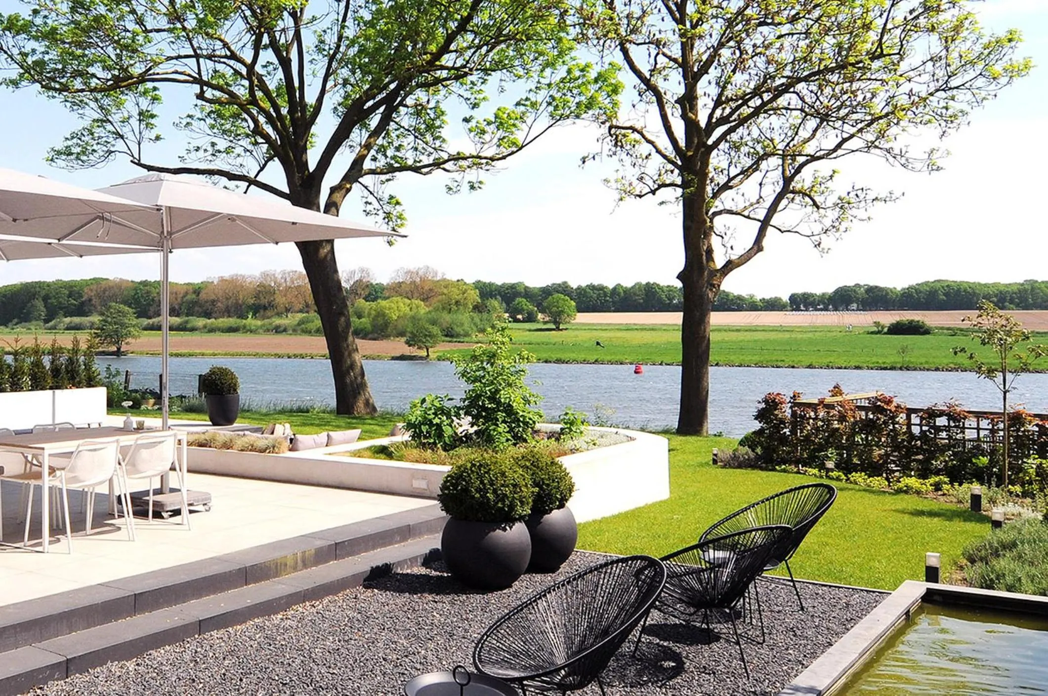 Garden in Het Raadhuys - design B&B