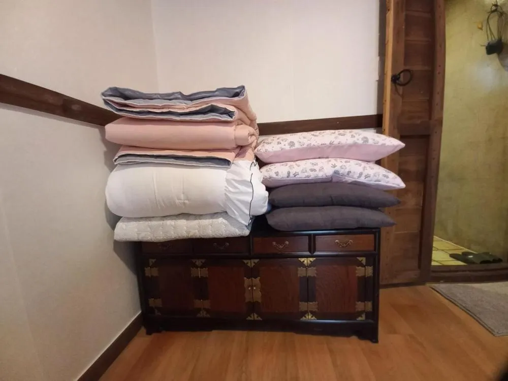 Bed in Jeonju Sanyacho Pension