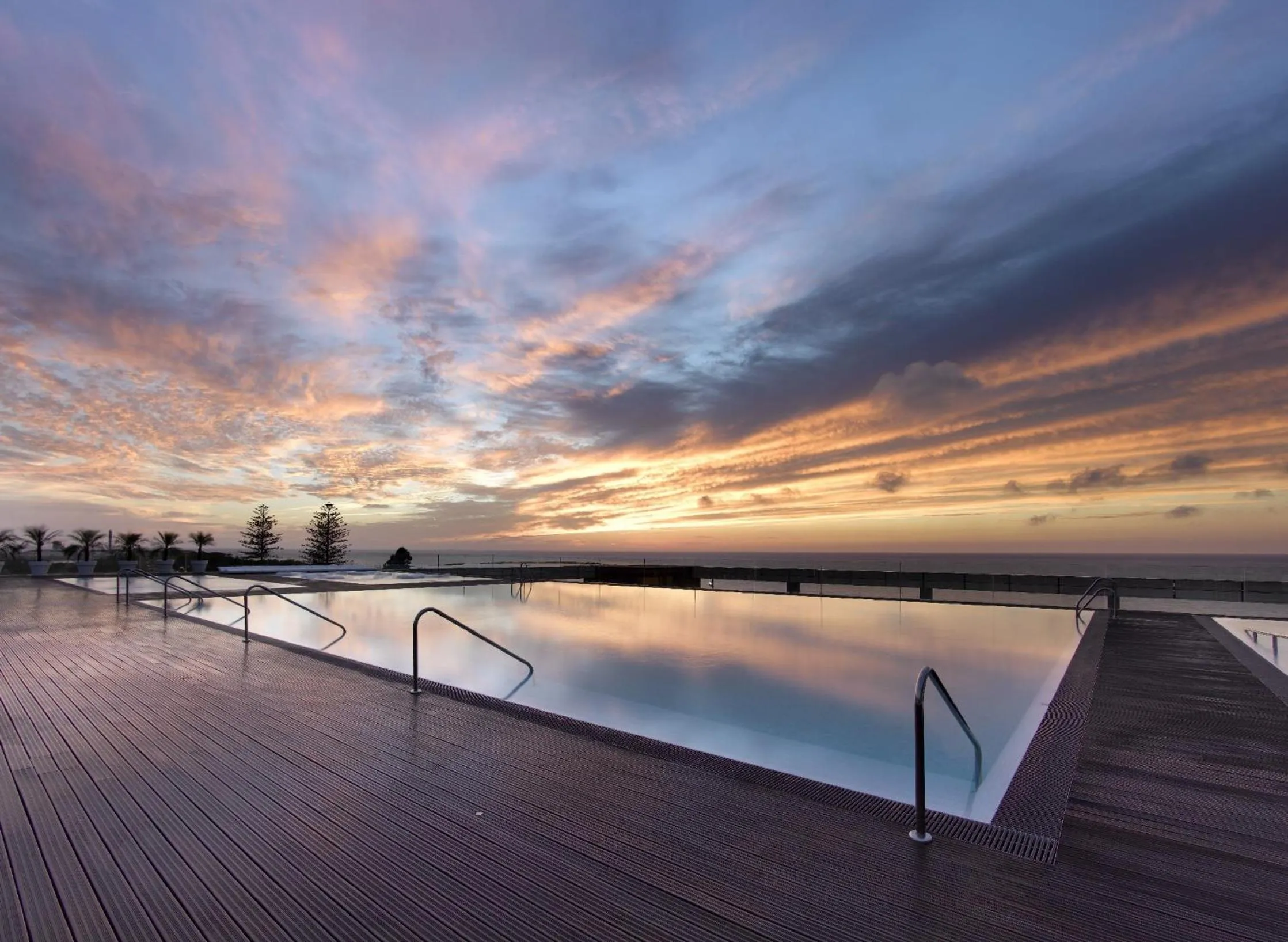 Swimming pool in Parador de Cádiz