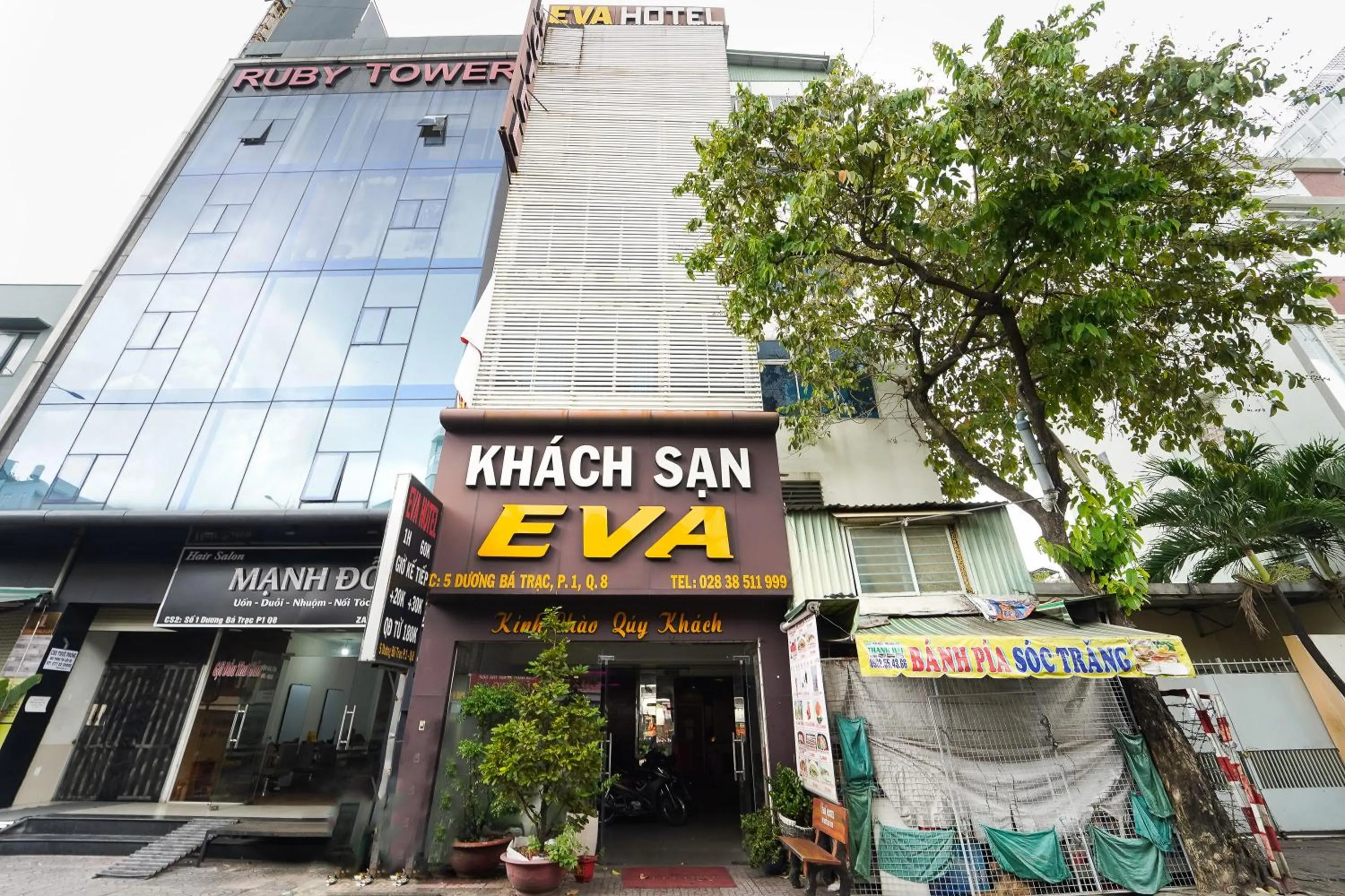 Facade/entrance in Collection O Eva Hotel District 8 Near Ben Thanh Market