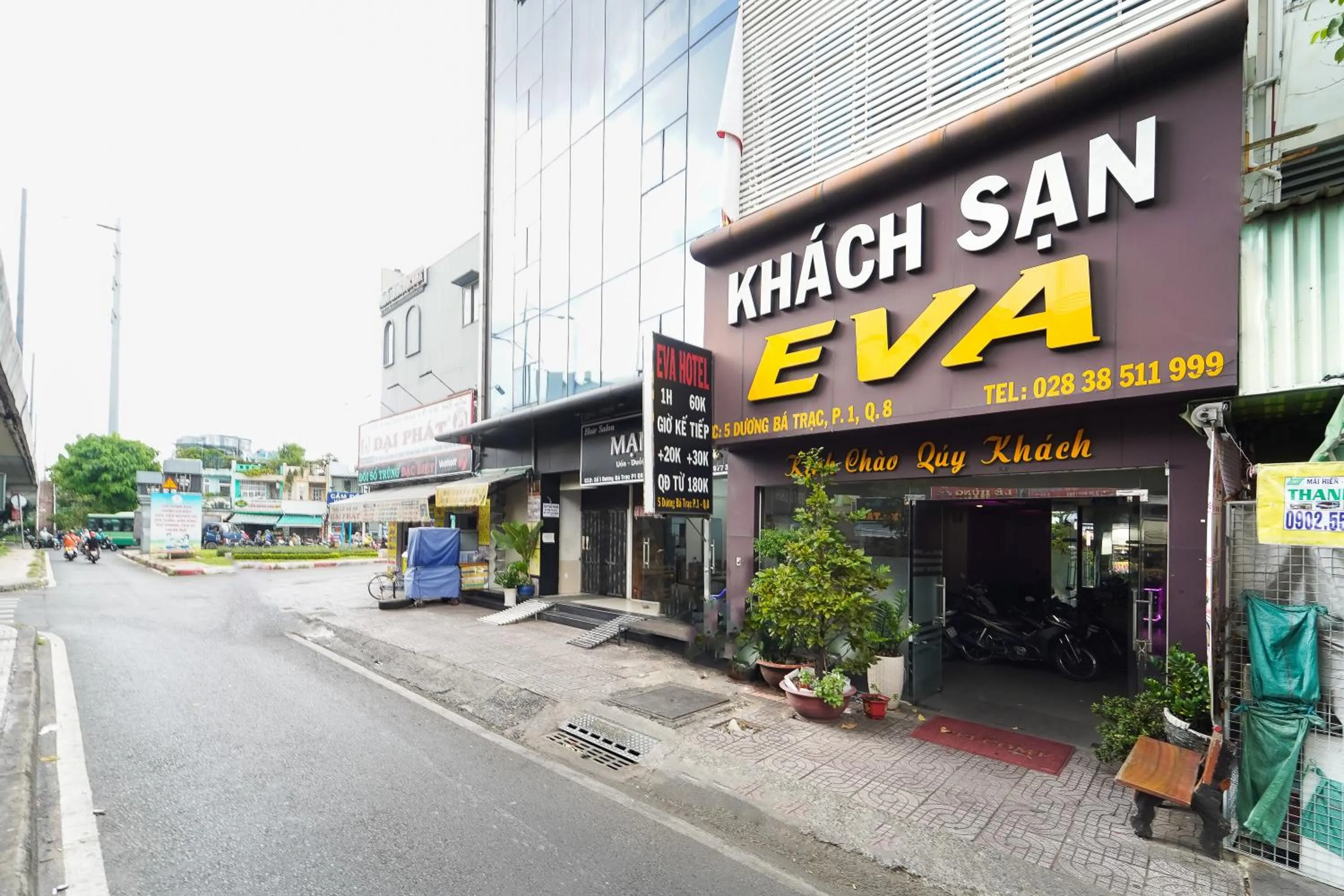 Facade/entrance in Collection O Eva Hotel District 8 Near Ben Thanh Market