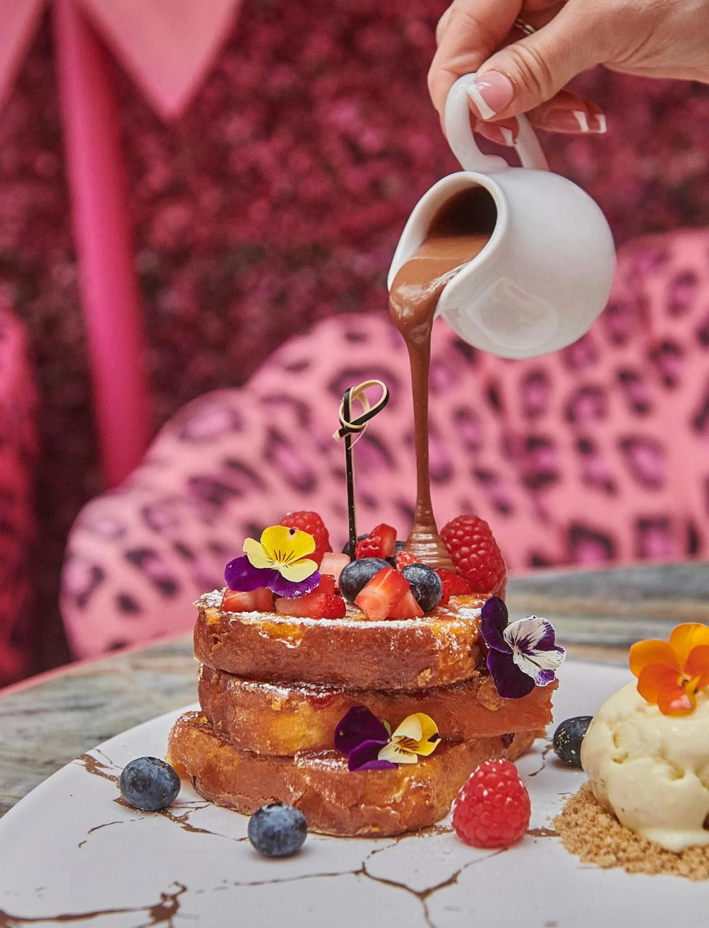 Restaurant/places to eat in Fairytale Athens Suites