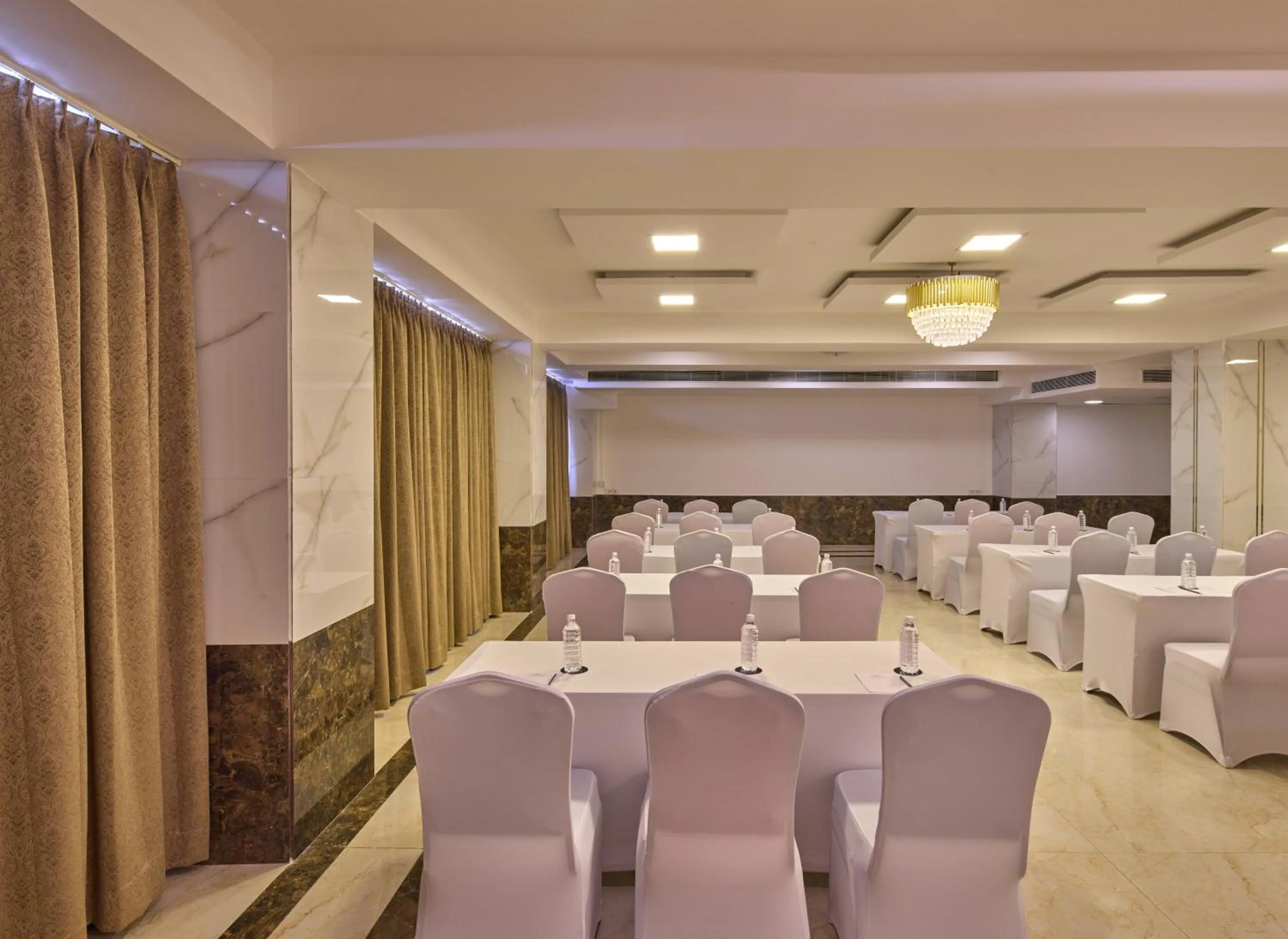 Banquet/Function facilities in Grand Continent Premiere - T Nagar