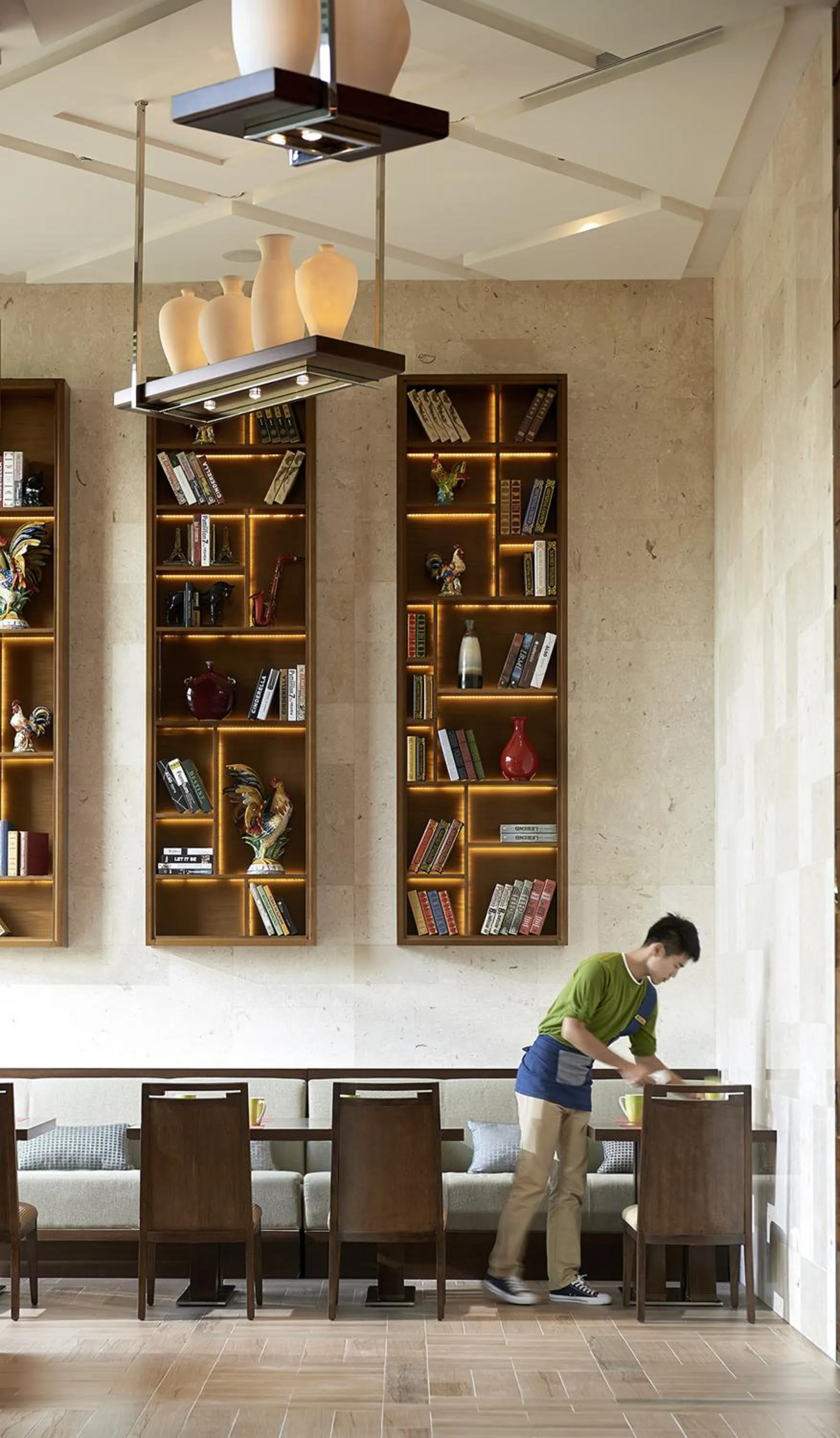 Lounge or bar in Shangri-La Tangshan