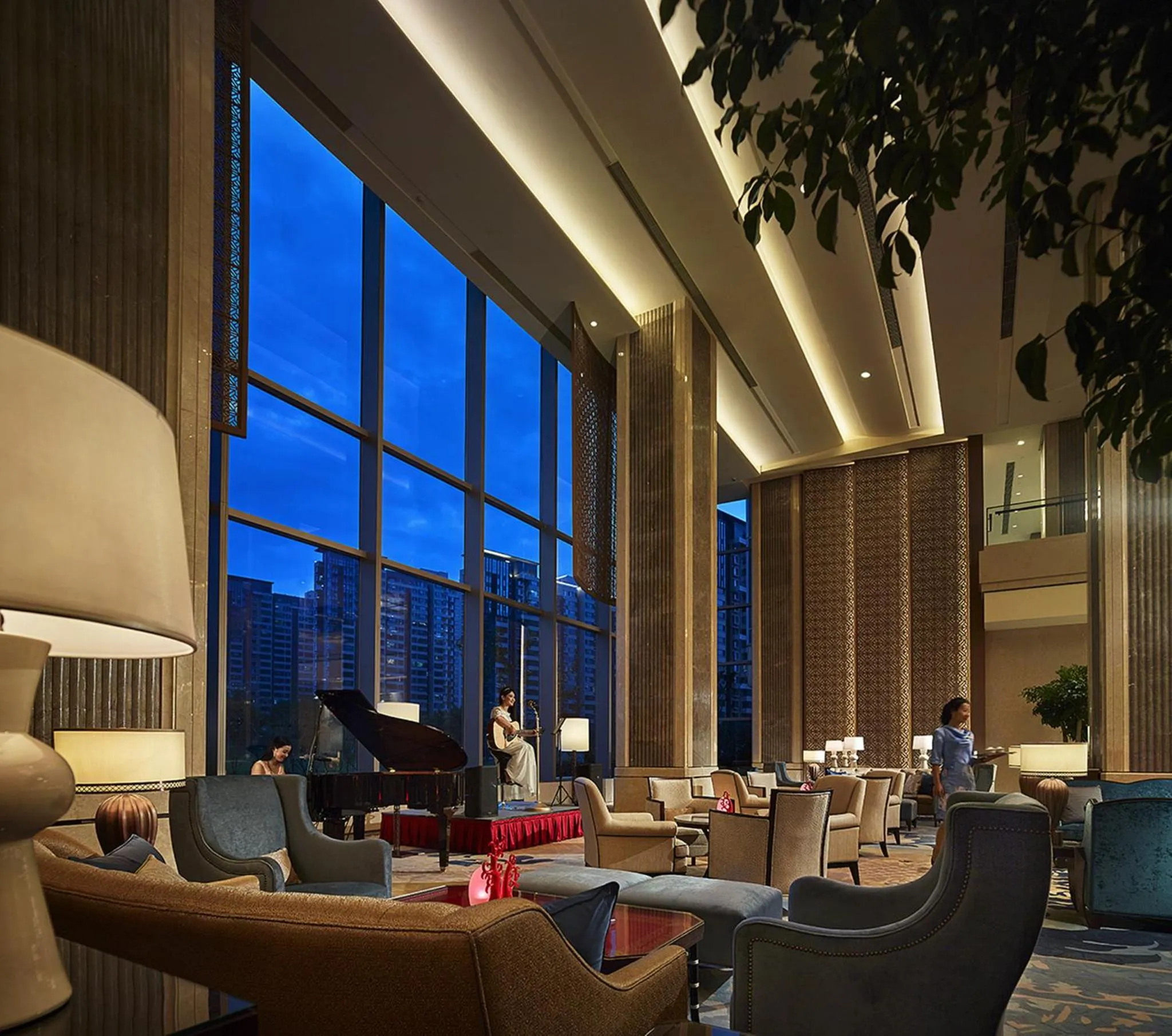 Communal lounge/ TV room in Shangri-La Tangshan