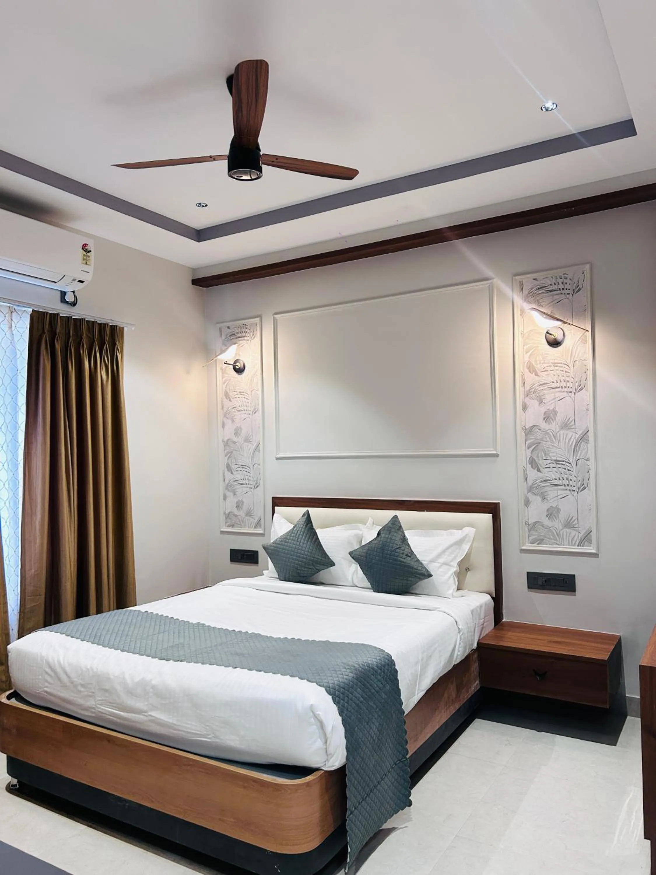 Bed in 23 Urban Square