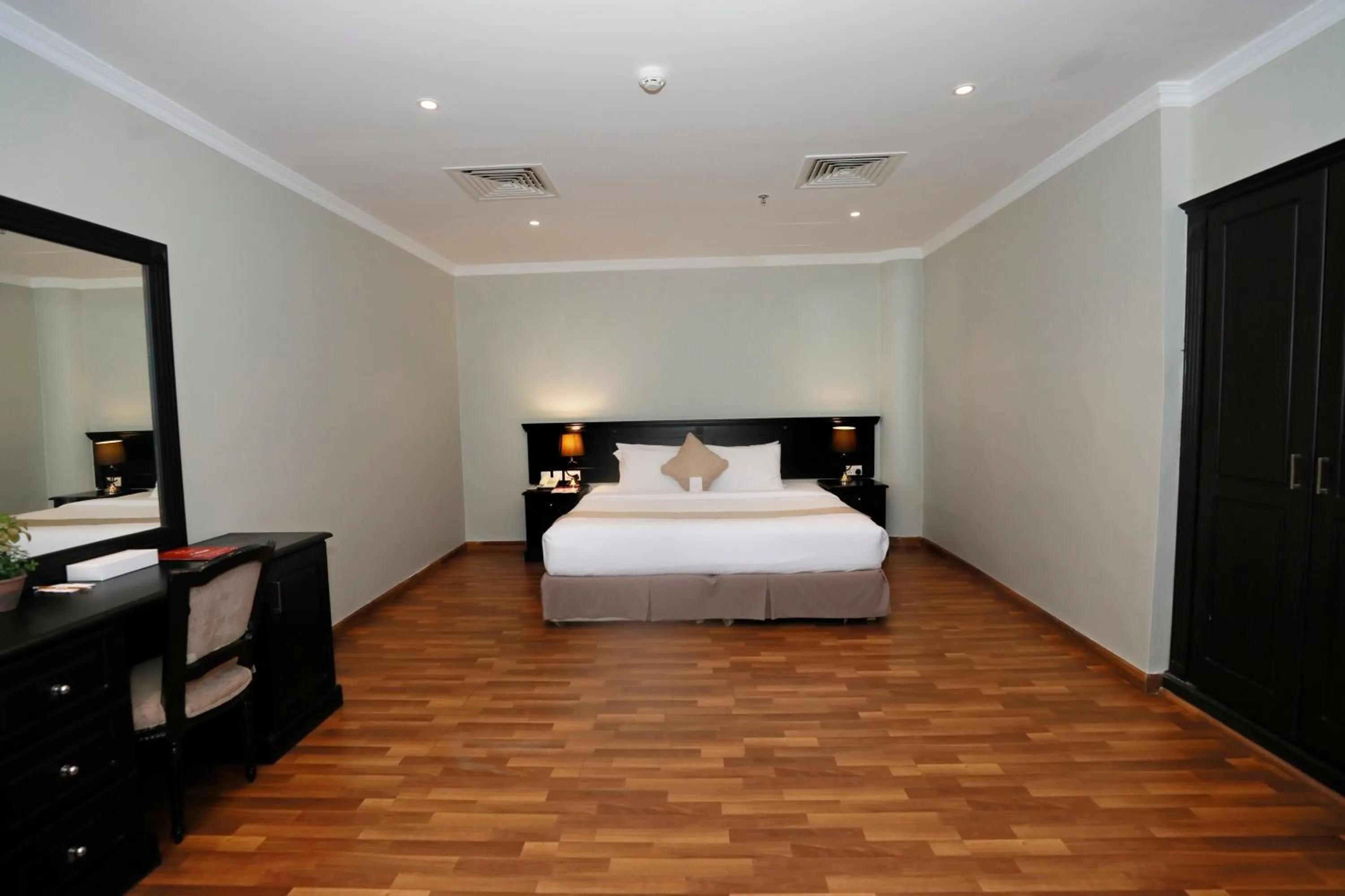 Bed in City Point Hotel