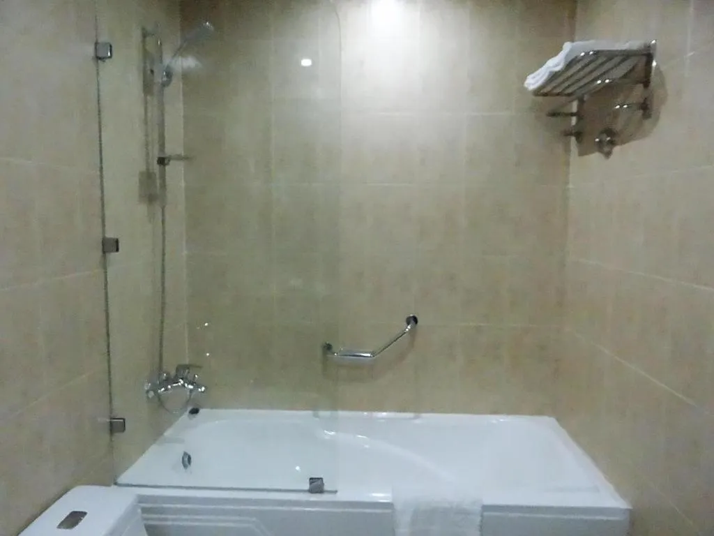 Toilet in City Point Hotel