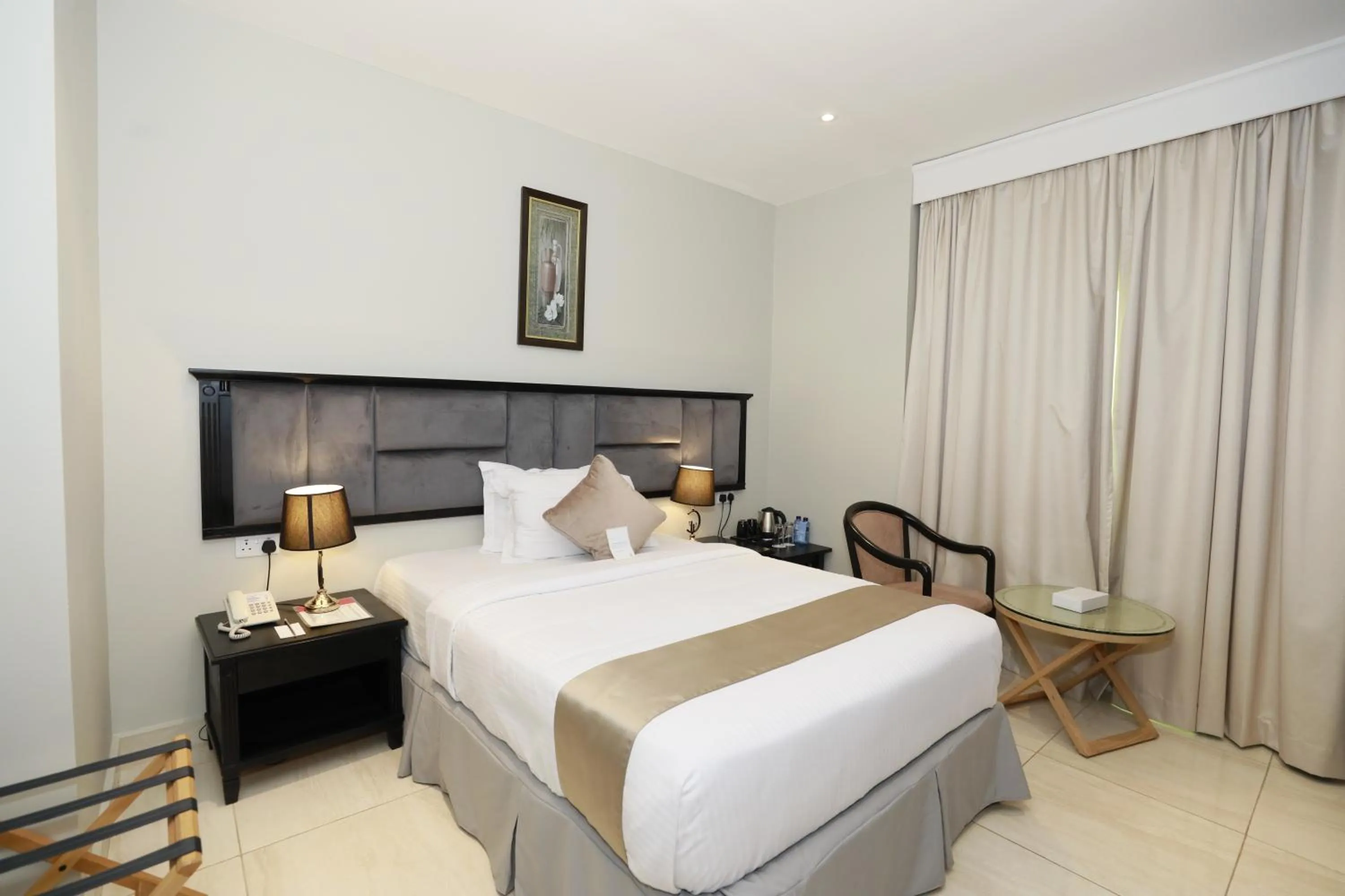 Bed in City Point Hotel