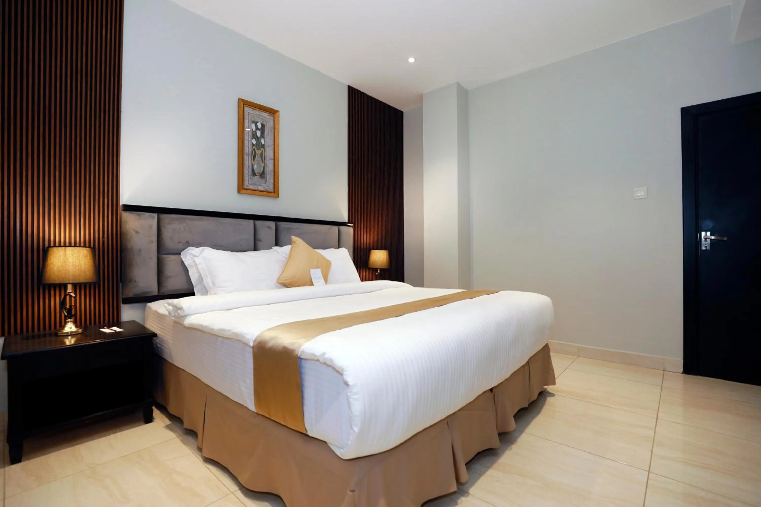 Bed in City Point Hotel