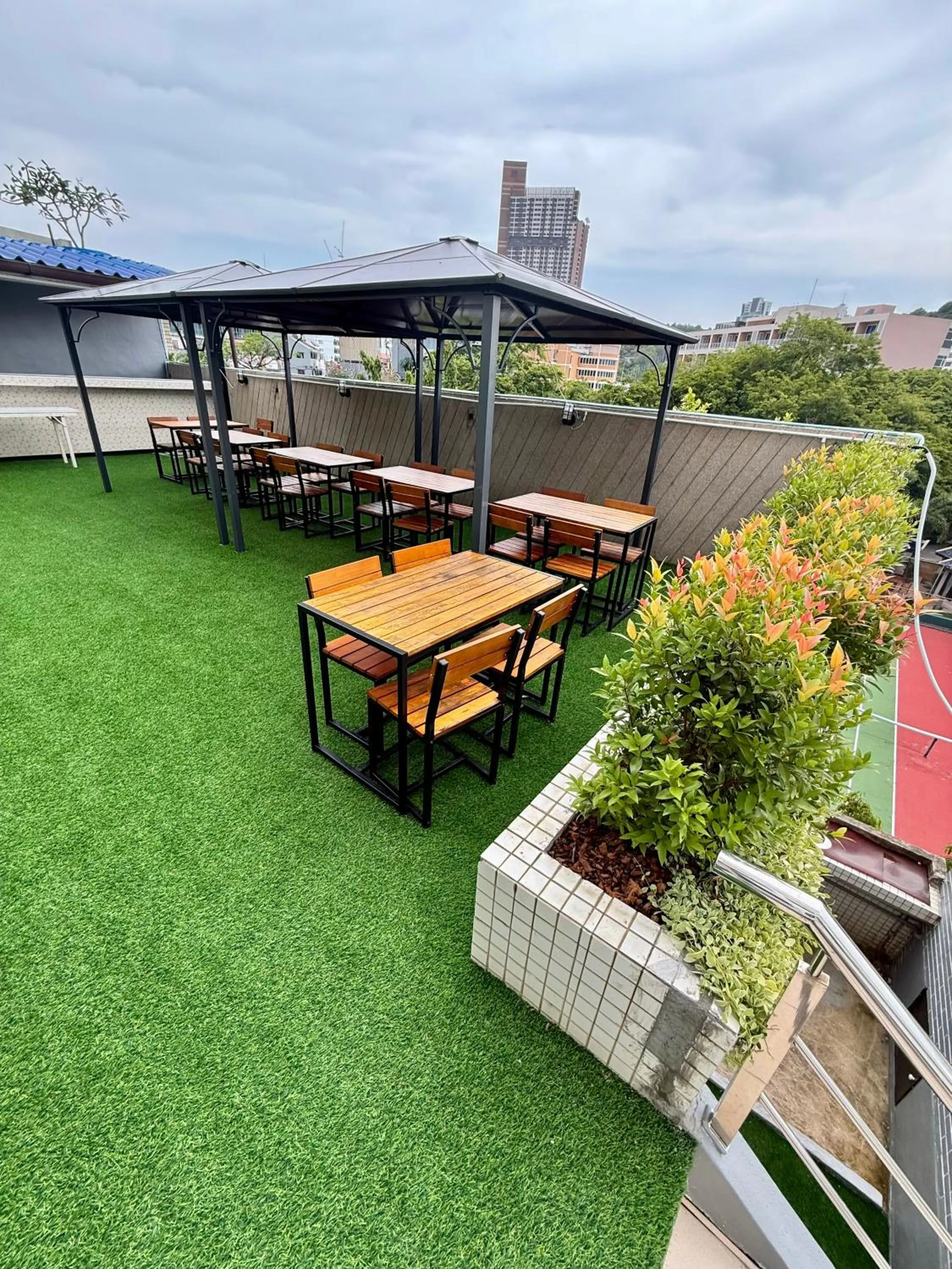 Lounge or bar in Suncity Hotel Pattaya