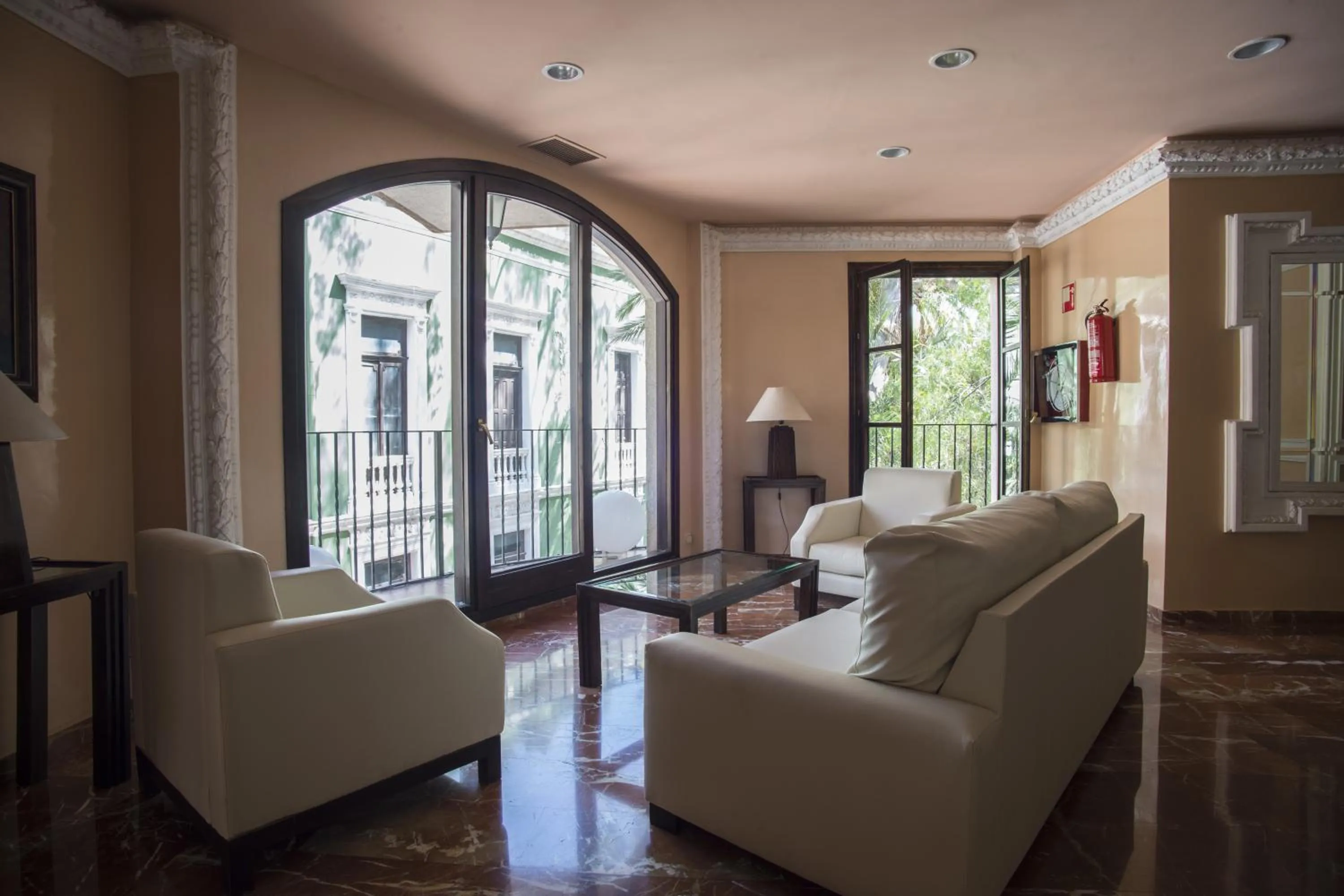 Lobby or reception in Balneario de Archena - Hotel León