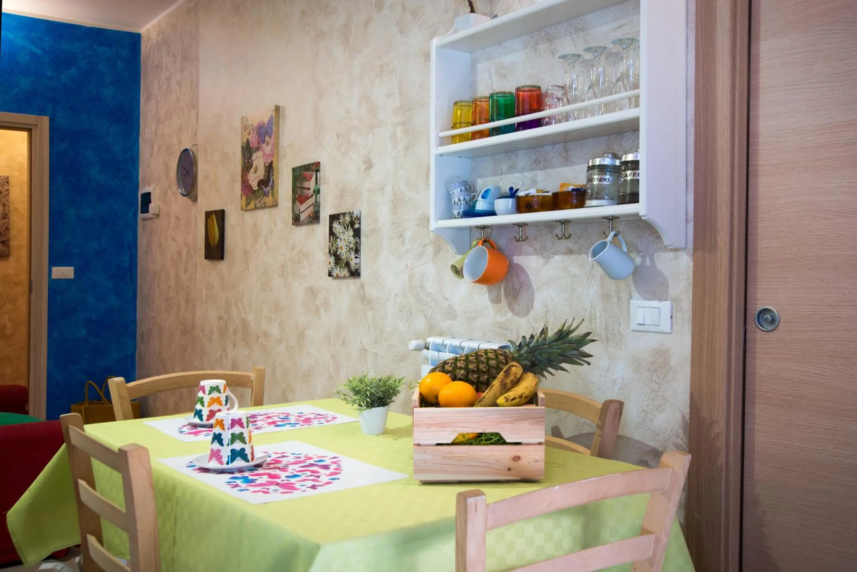 Food and drinks in Suites Rome