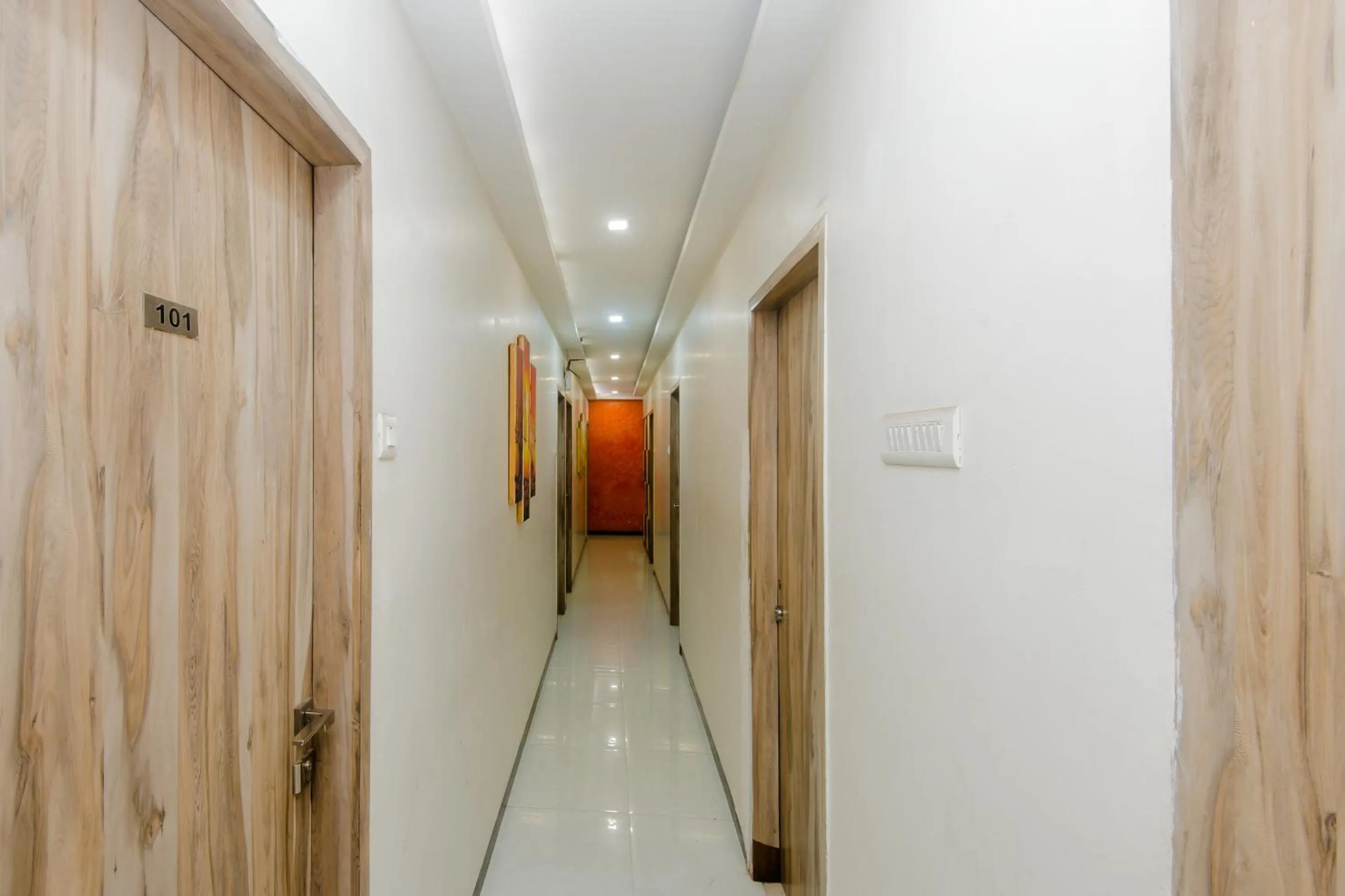 Hotel O Blue Pearl Residency Near Chhatrapati Shivaji International Airport