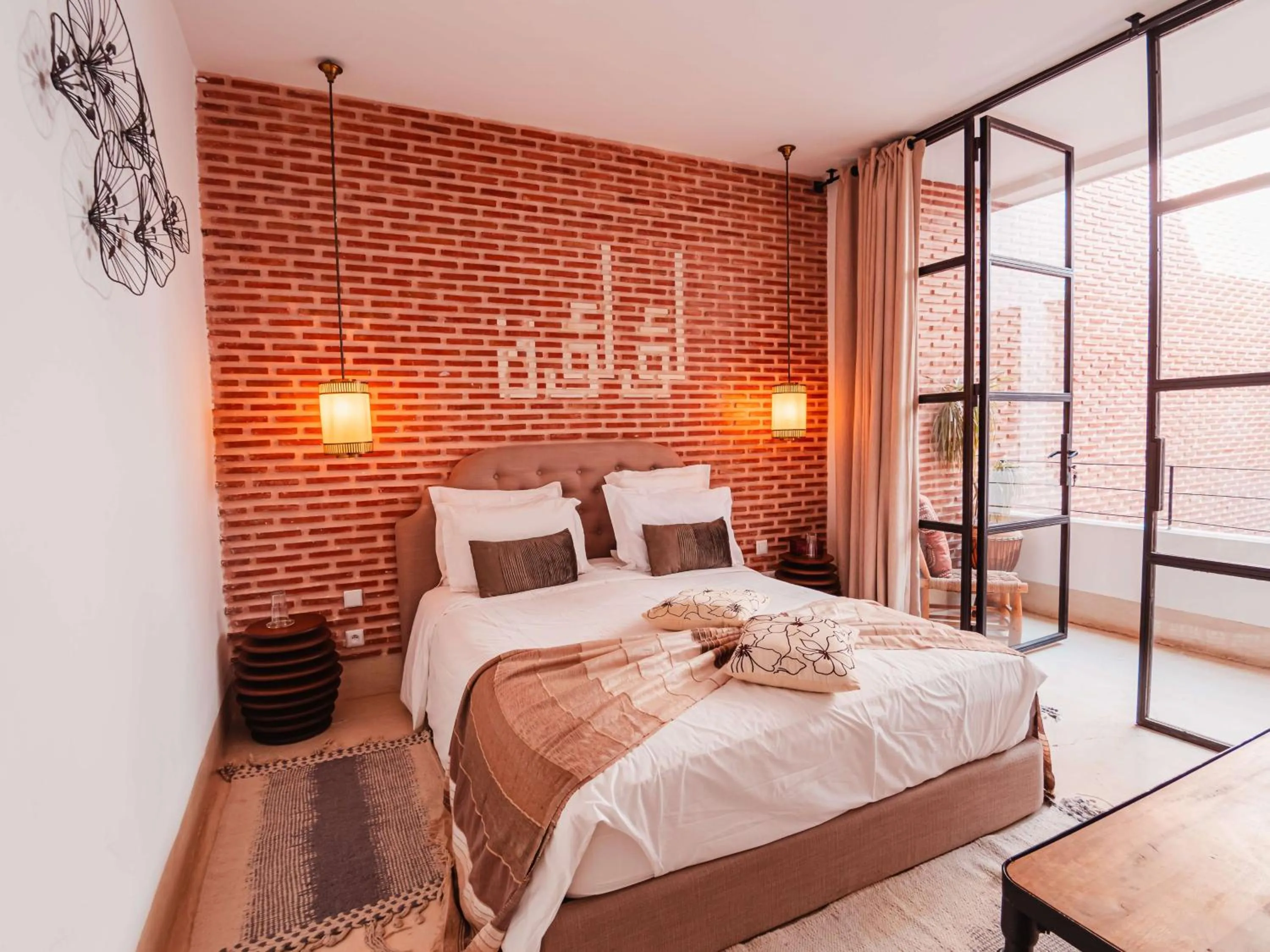 Bed in Riad la Source du Desert