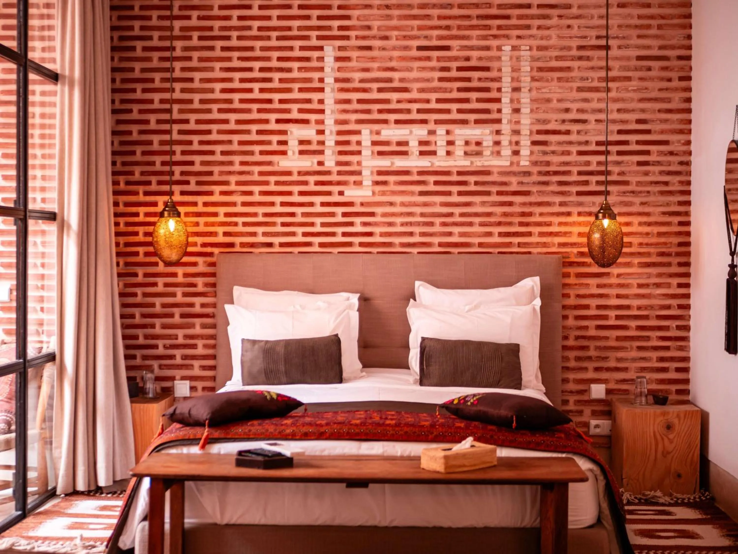 Bed in Riad la Source du Desert