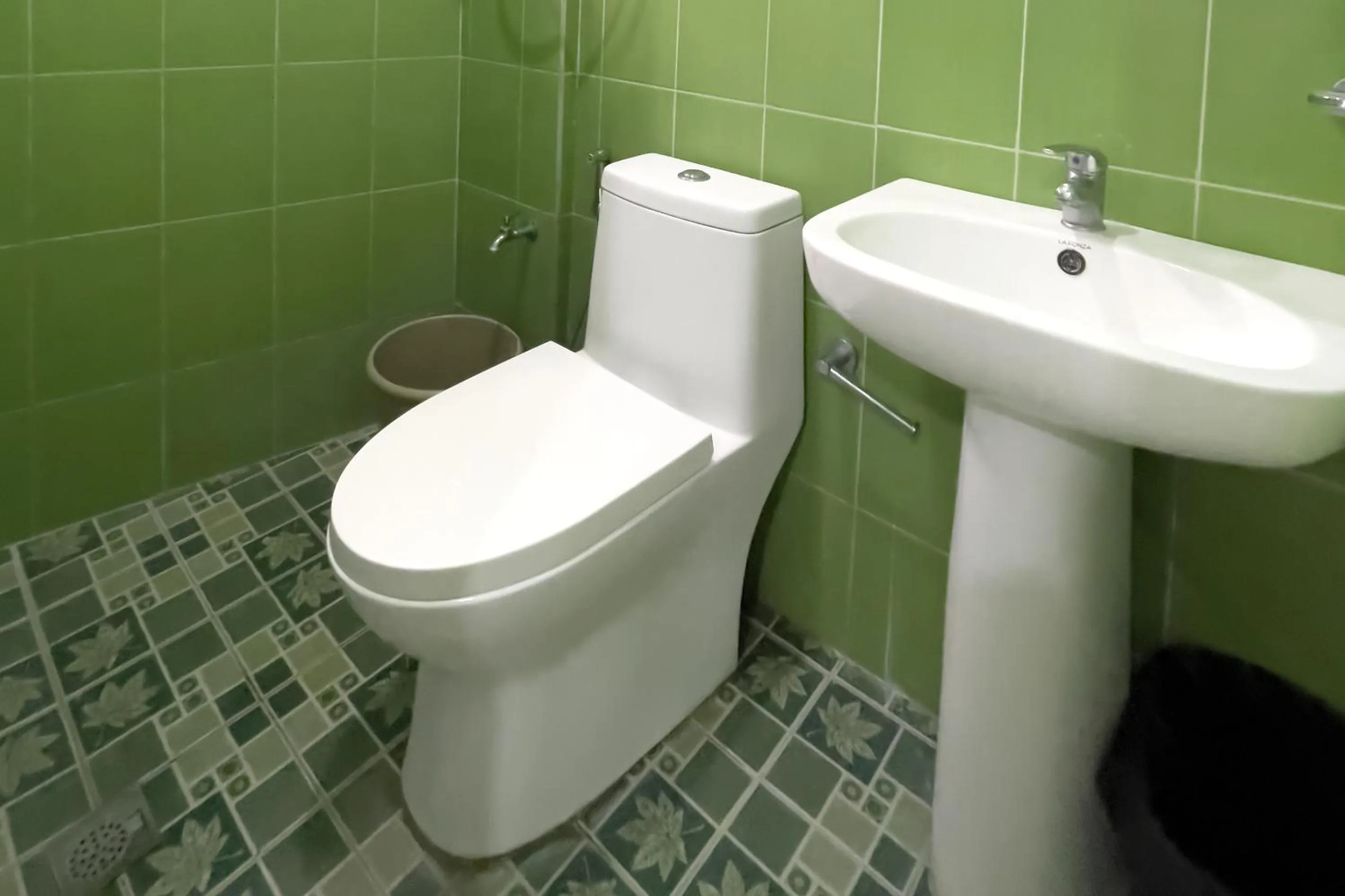 Catappa Lodge Puerto Galera