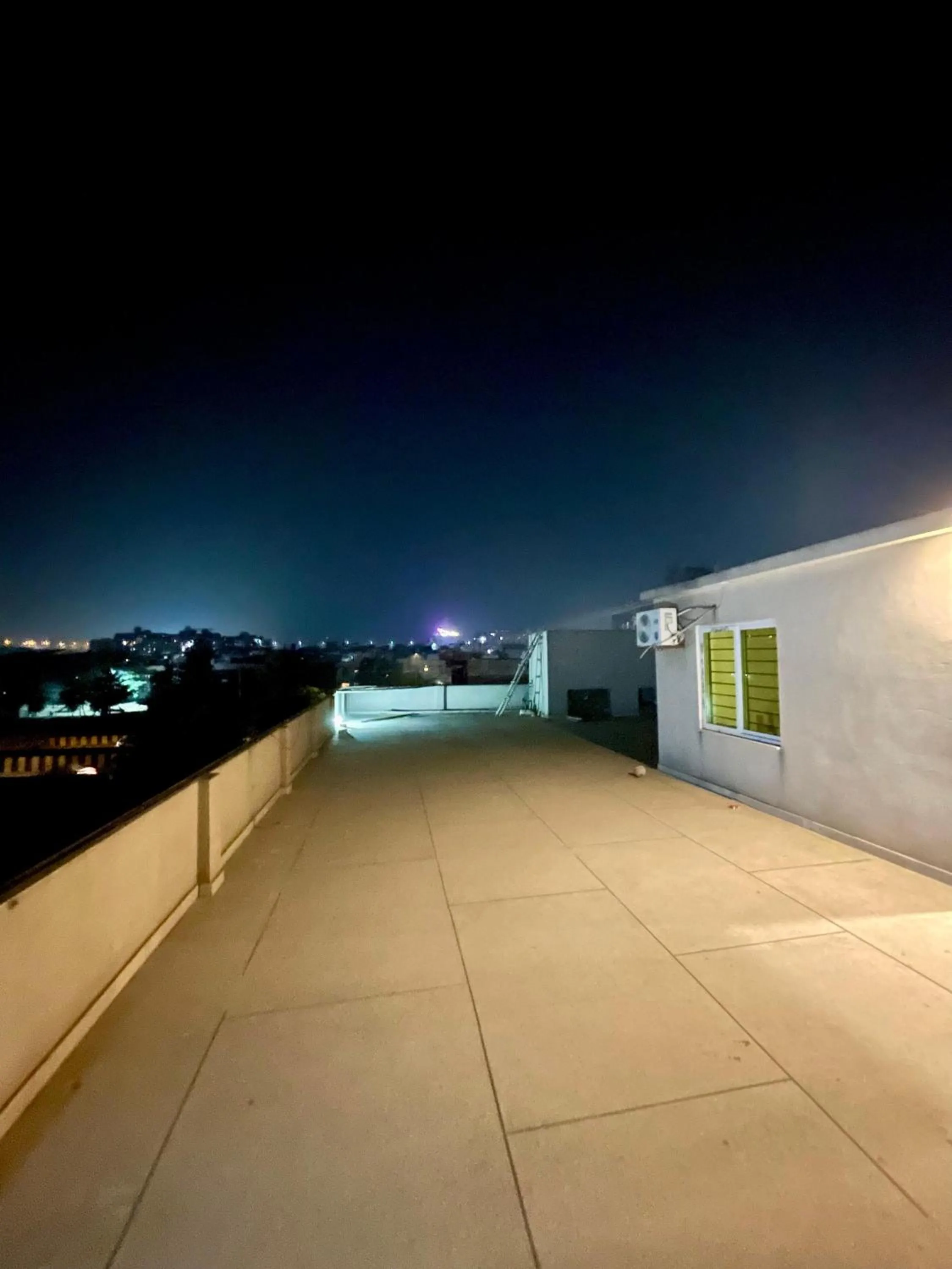 Property building in Dream Lodge House