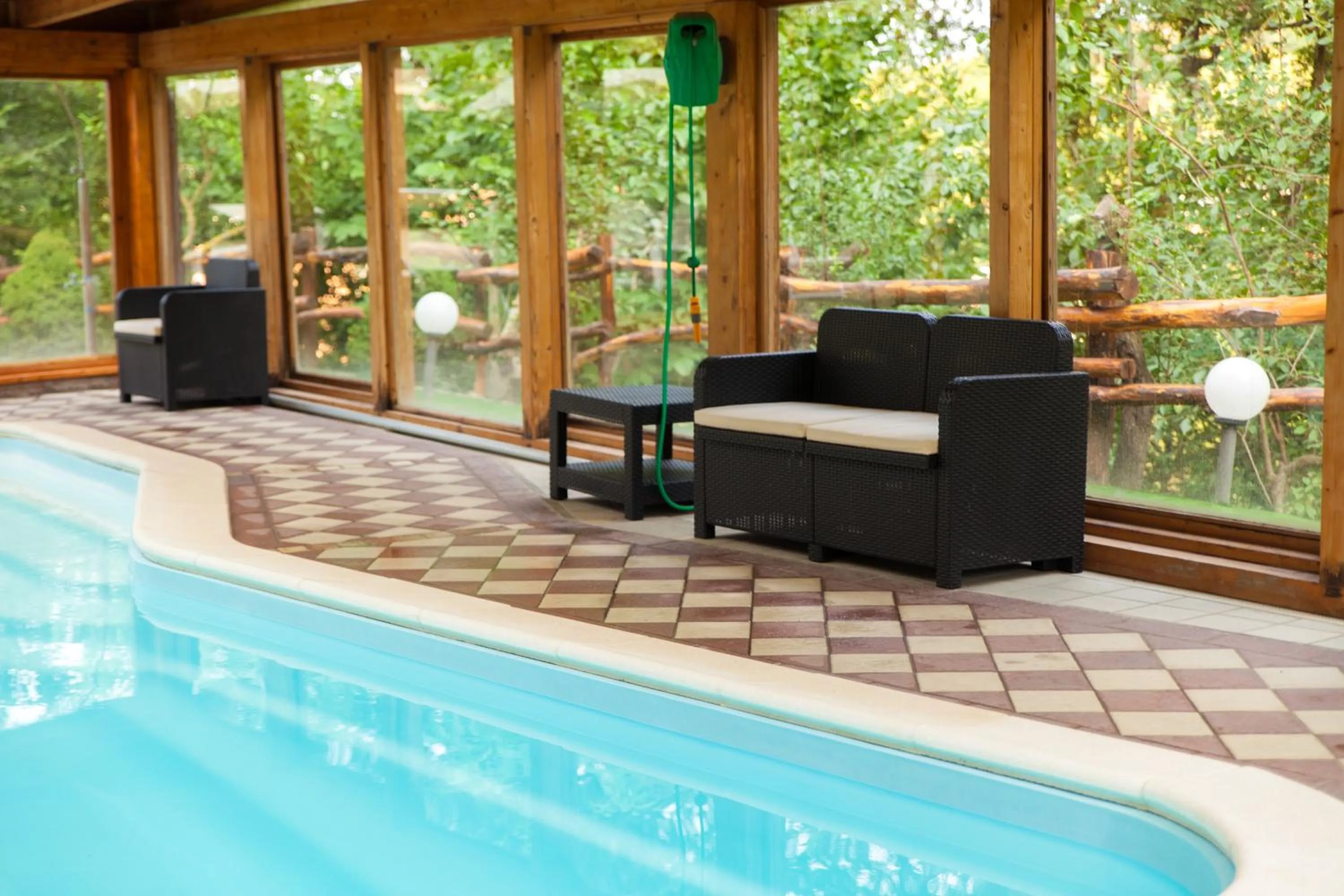 Swimming pool in Hotel Ricordo Du Parc