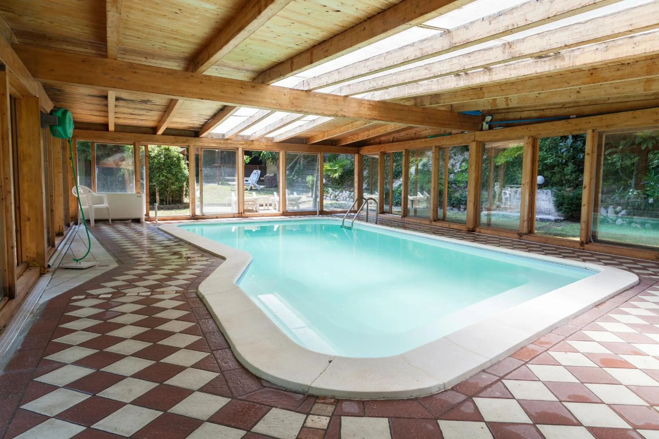 Swimming pool in Hotel Ricordo Du Parc
