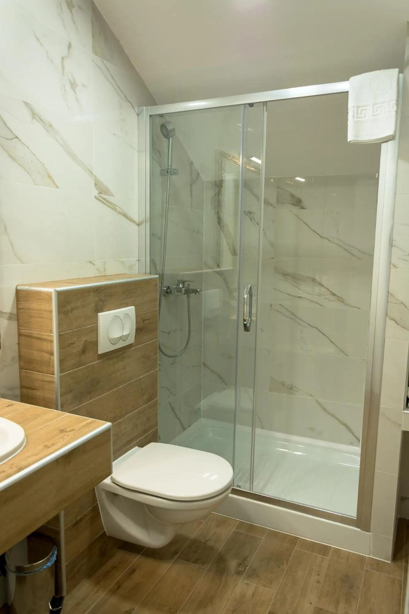 Hotel & Distillery Monogram