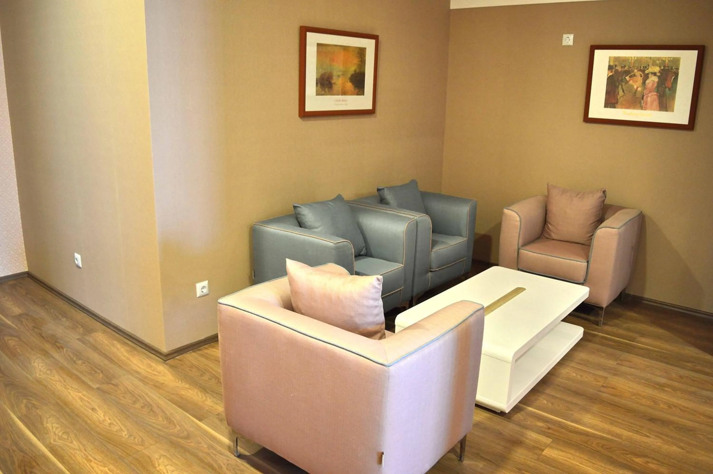 Hotel & Distillery Monogram