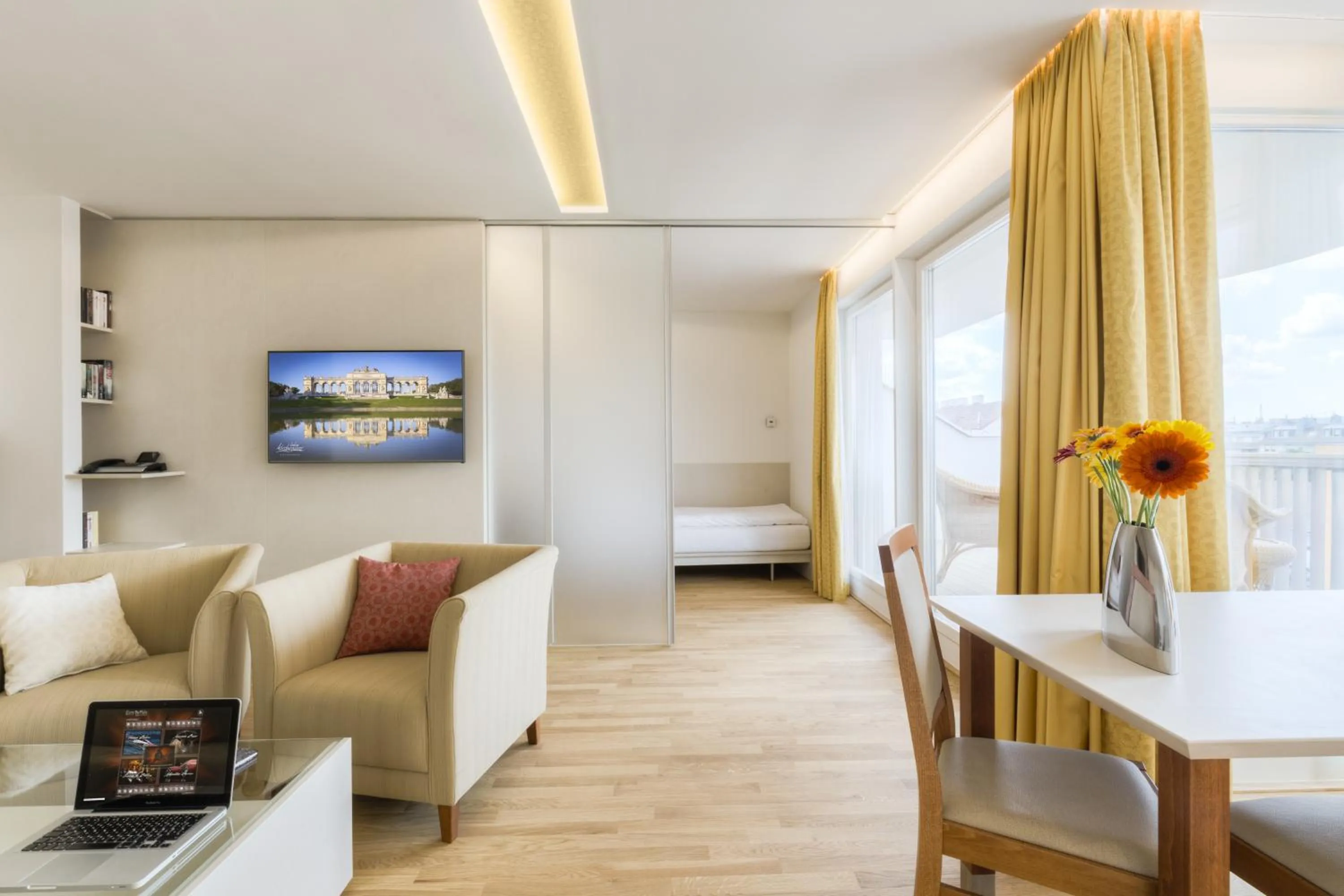 TV and multimedia in Vienna Grand Apartments DANUBE